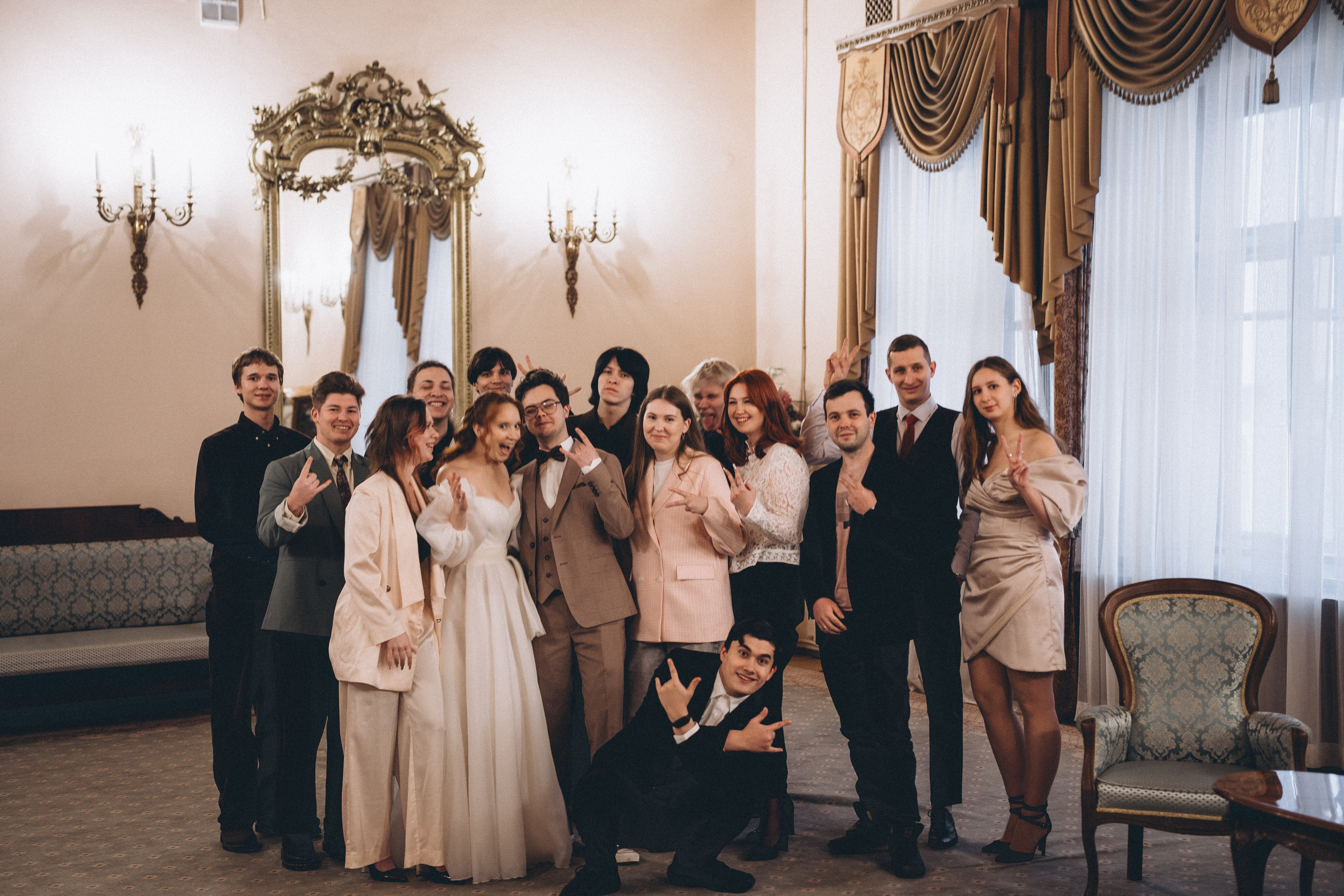 СВАДЕБНАЯ СЬЕМКА ВО ВТОРОМ ДВОРЦЕ С ГОСТЯМИ И ПРОГУЛКА В ТАВРИЧЕСКОМ САДУ. Профессиональный фотограф, Санкт-Петербург — Виктория Богомолова