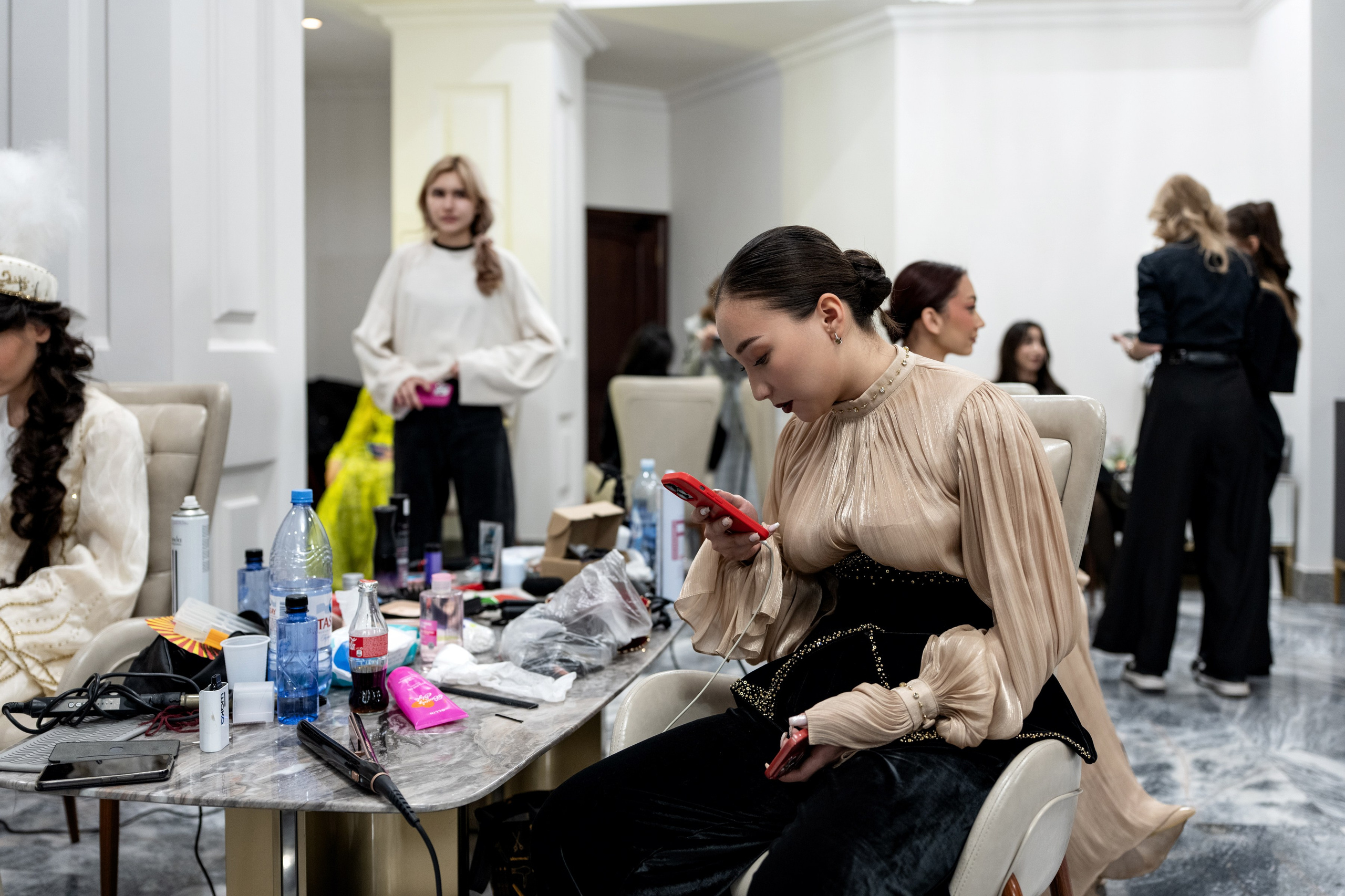 Backstage. Сайт Алматинского НЮ АРТ, будуар и фэшн фотографа Дениса Карпенко