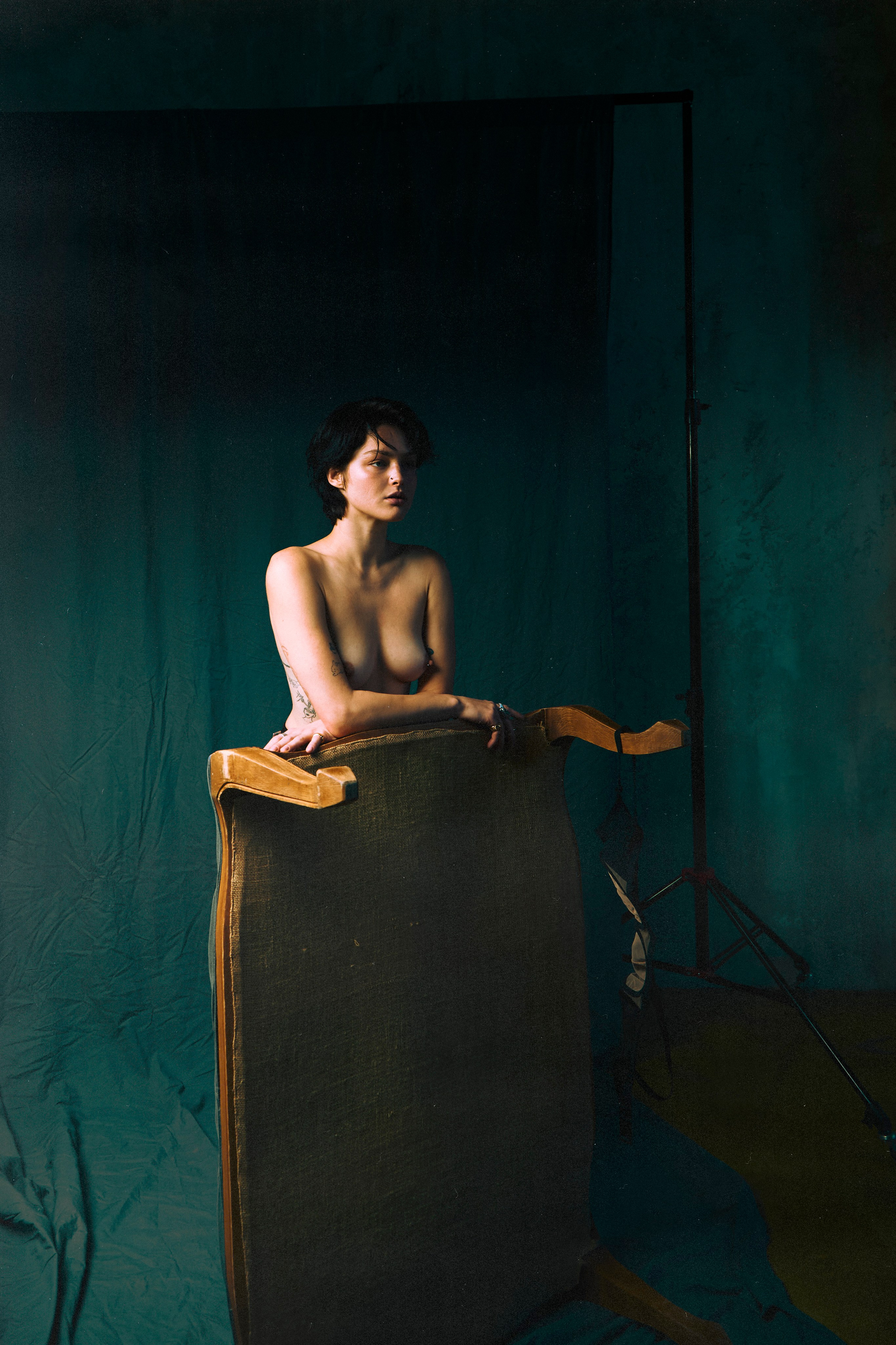 Alan (lumpenmen). Arina Kharakhashian