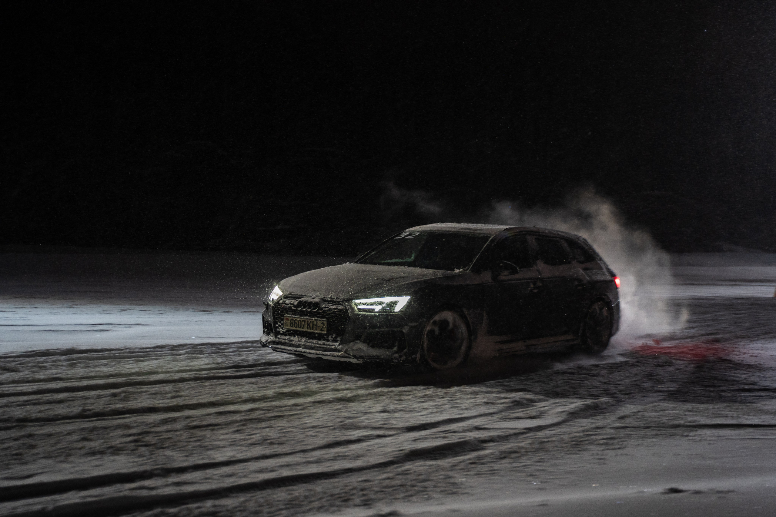 Зимний дрифт Audi. Автомобильный фотограф Москва