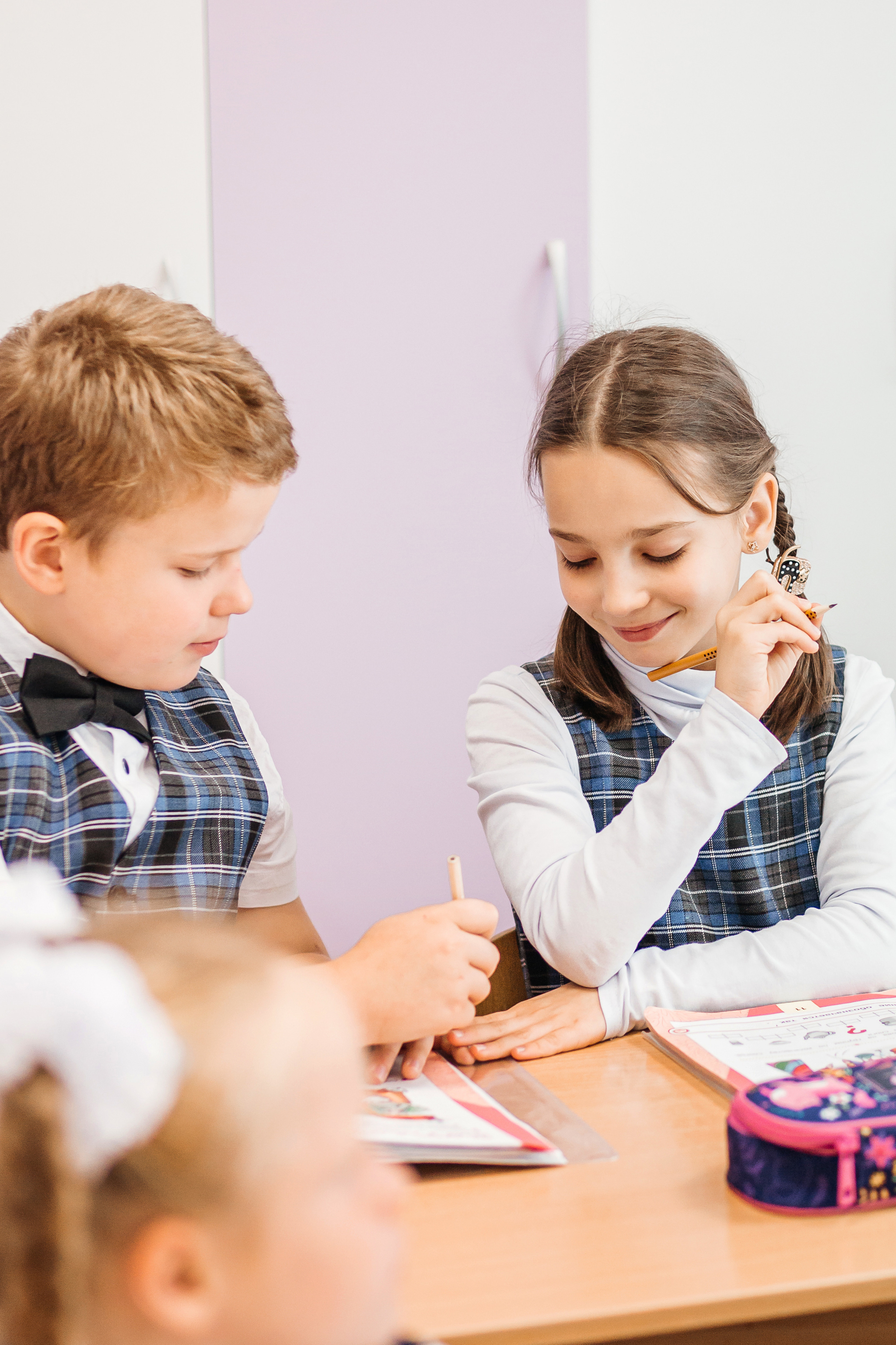 В первый раз в первый класс. Школьные съемки. Wedding, romantic photo, family holidays. Workshops