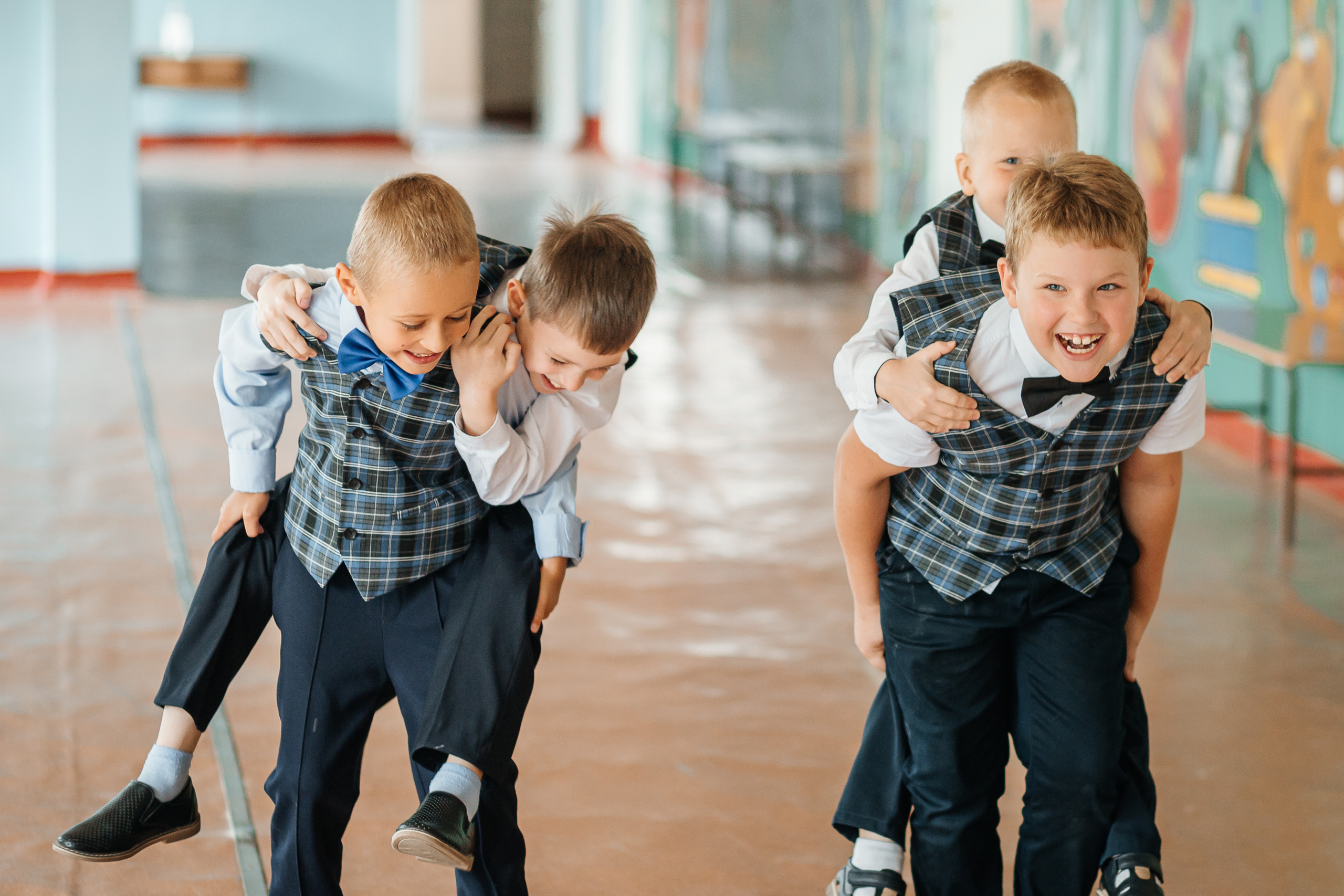 В первый раз в первый класс. Школьные съемки. Wedding, romantic photo, family holidays. Workshops