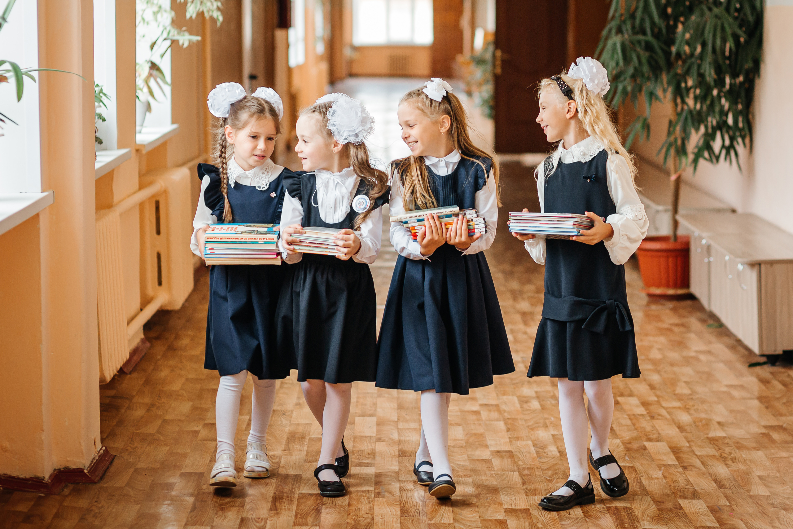 В первый раз в первый класс. Школьные съемки. Wedding, romantic photo, family holidays. Workshops