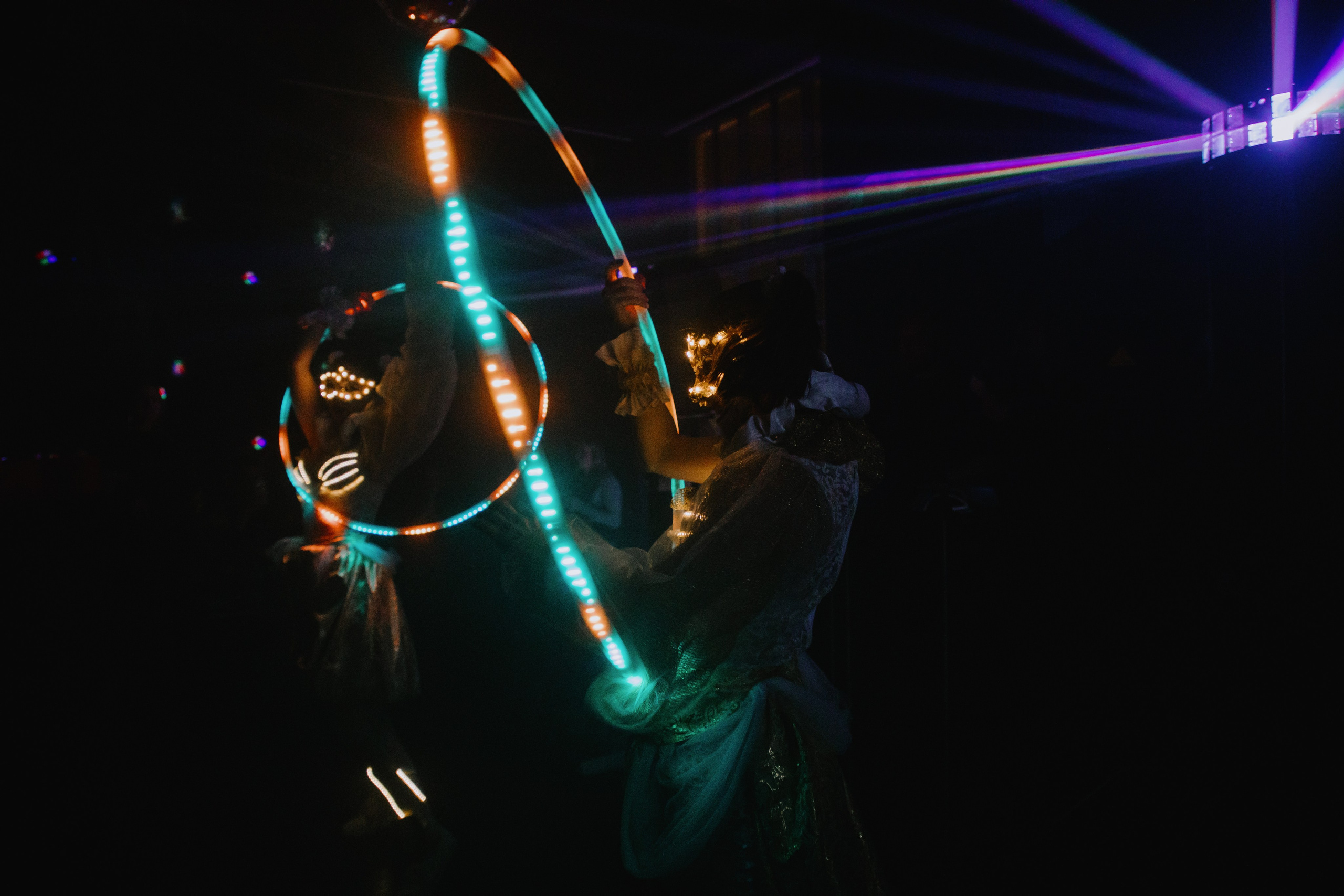 See `You Perfume. Фотограф в Москве и Санкт-Петербурге Дарина