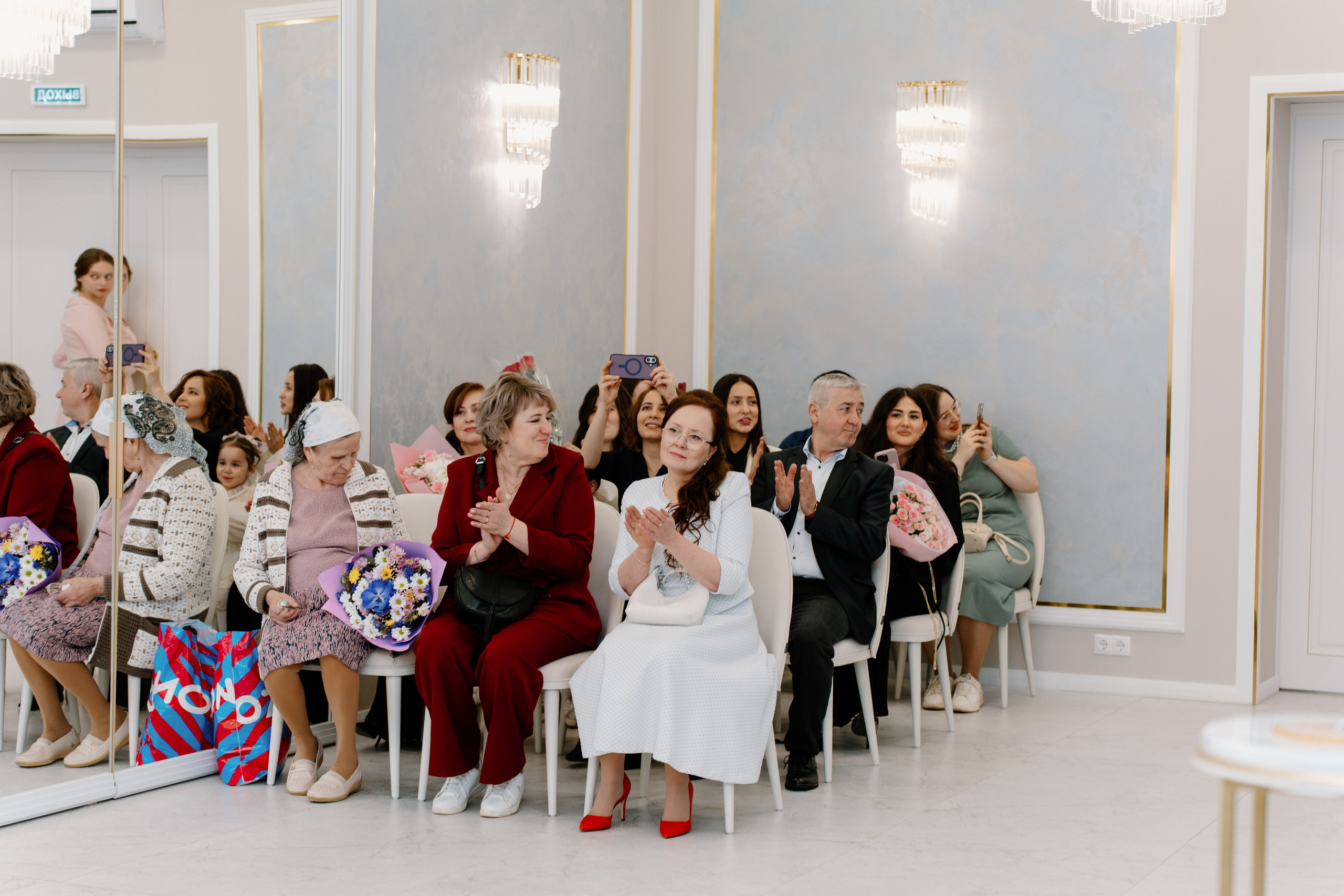 Шамиль и Шахзода. Photographer based in moscow Peter Tchana