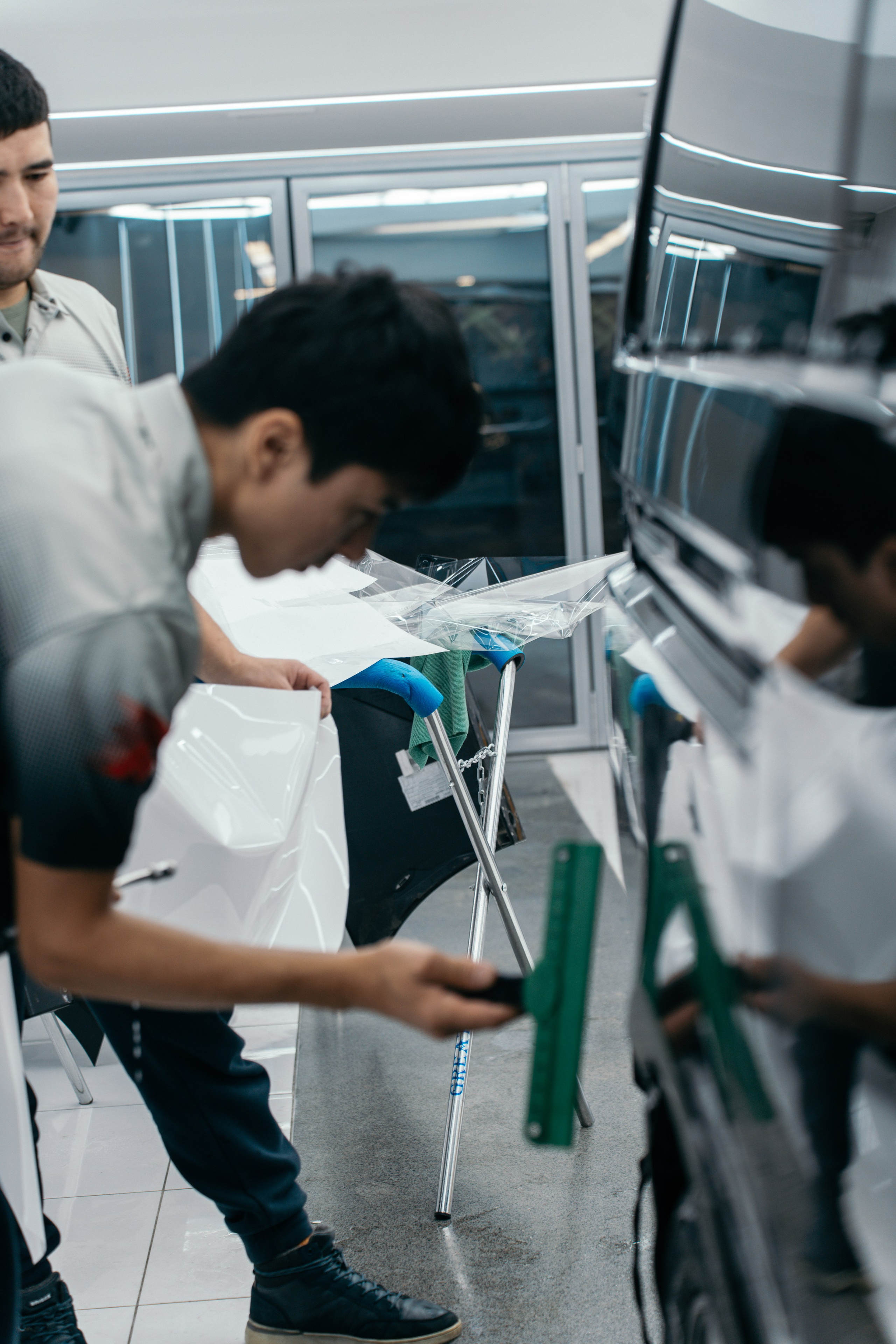 Triumph Car Services. Photographer based in moscow Peter Tchana