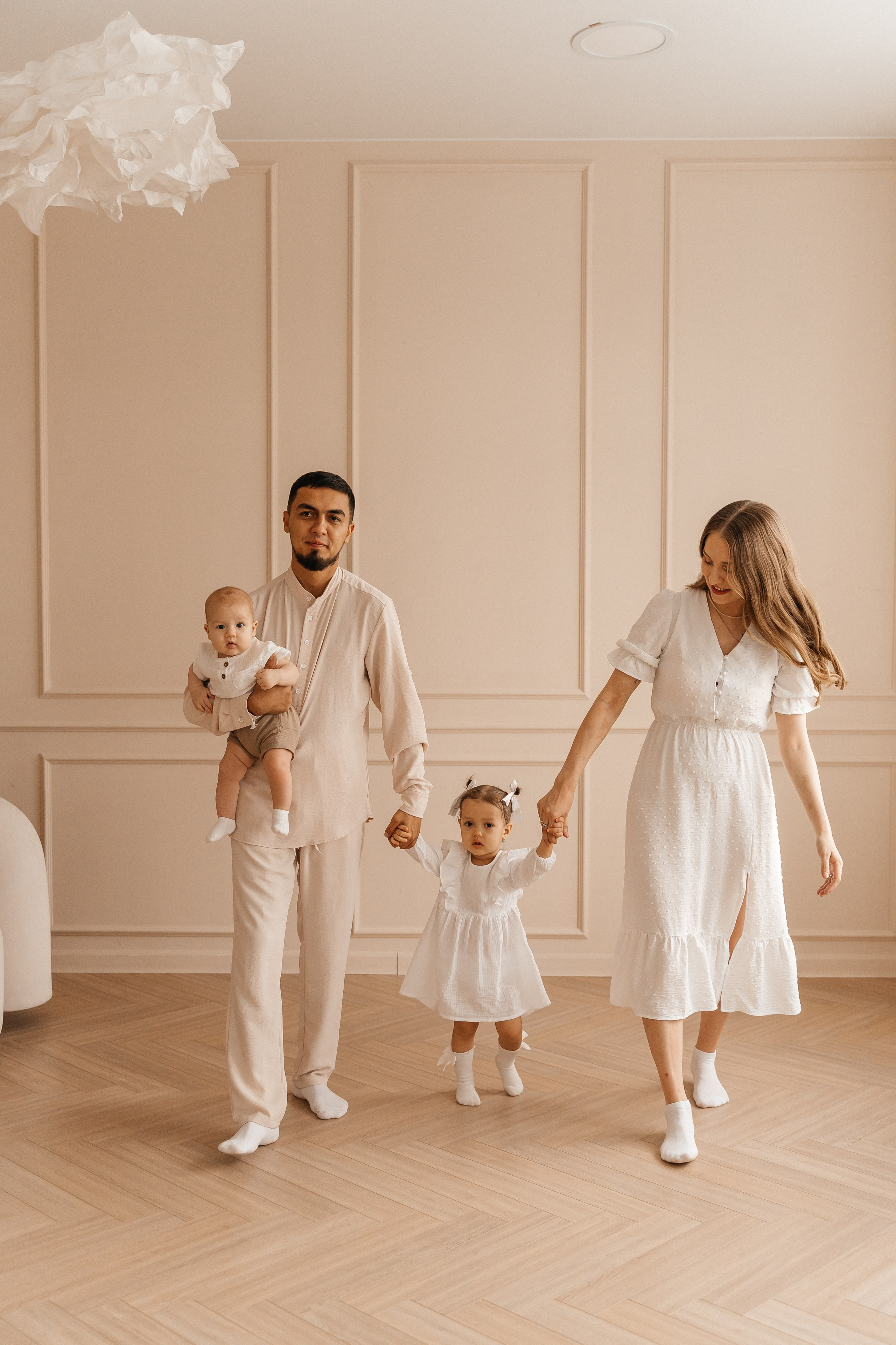 Манук, Настя, Сабрина и Эмин. Волик Мария