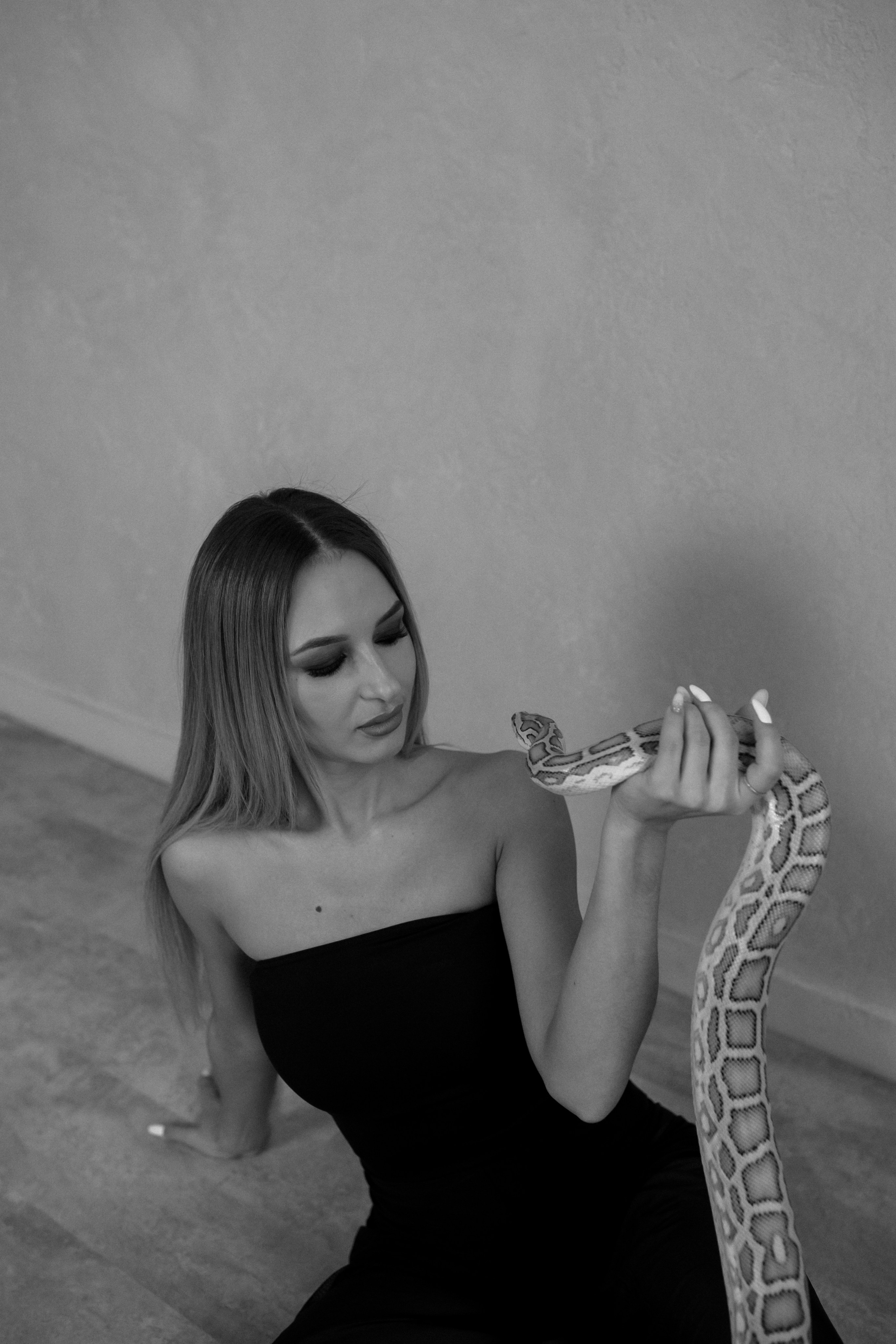 Фотосессии со змеей. Свадебный фотограф в Москве и Твери