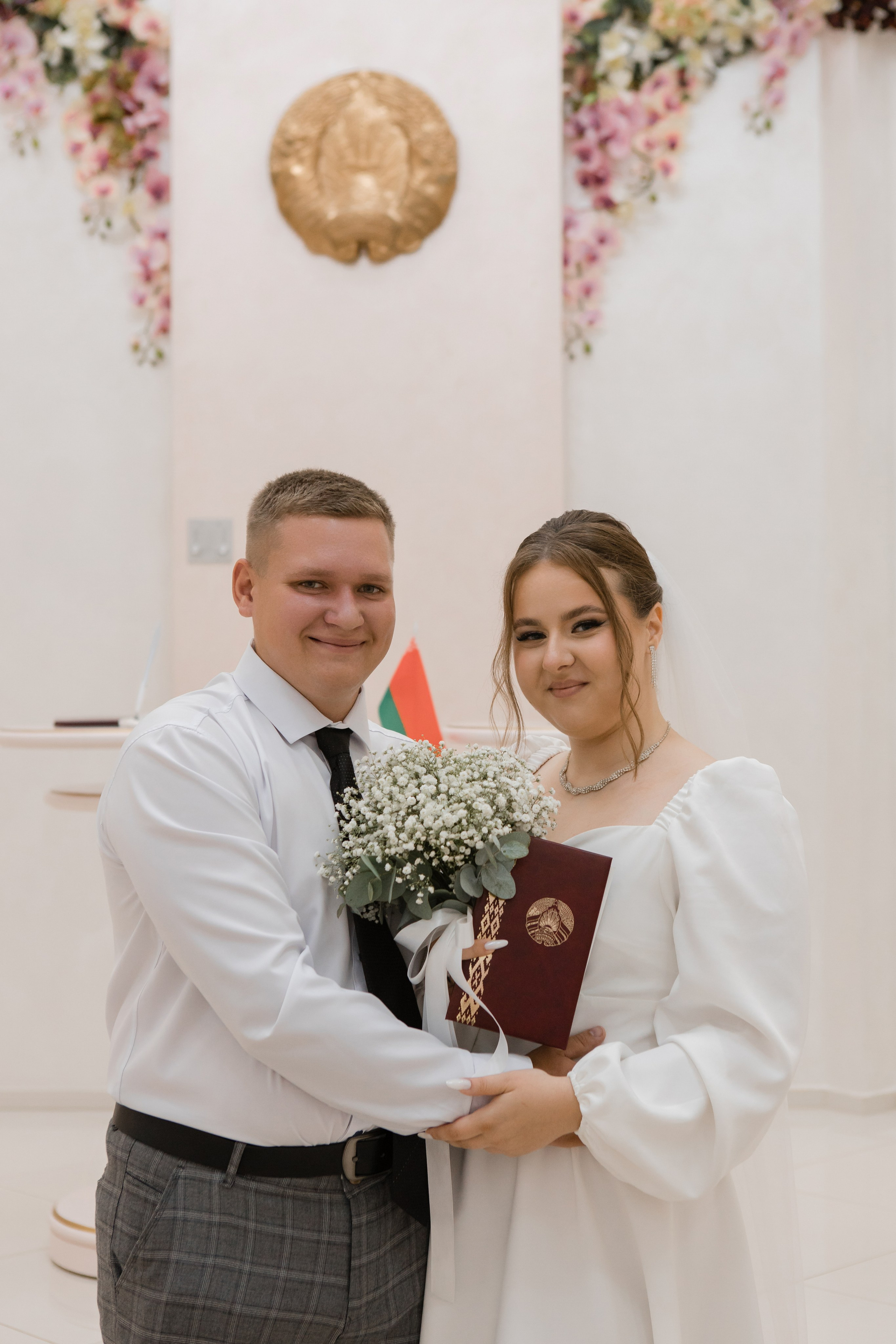 Отдел ЗАГС Администрации Московского района. Видеосъемка и фотосъемка свадеб. Фотограф и оператор на свадьбу. Видеосъемка подкастов, собственная видео-фотостудии. Предметная фотосъемка