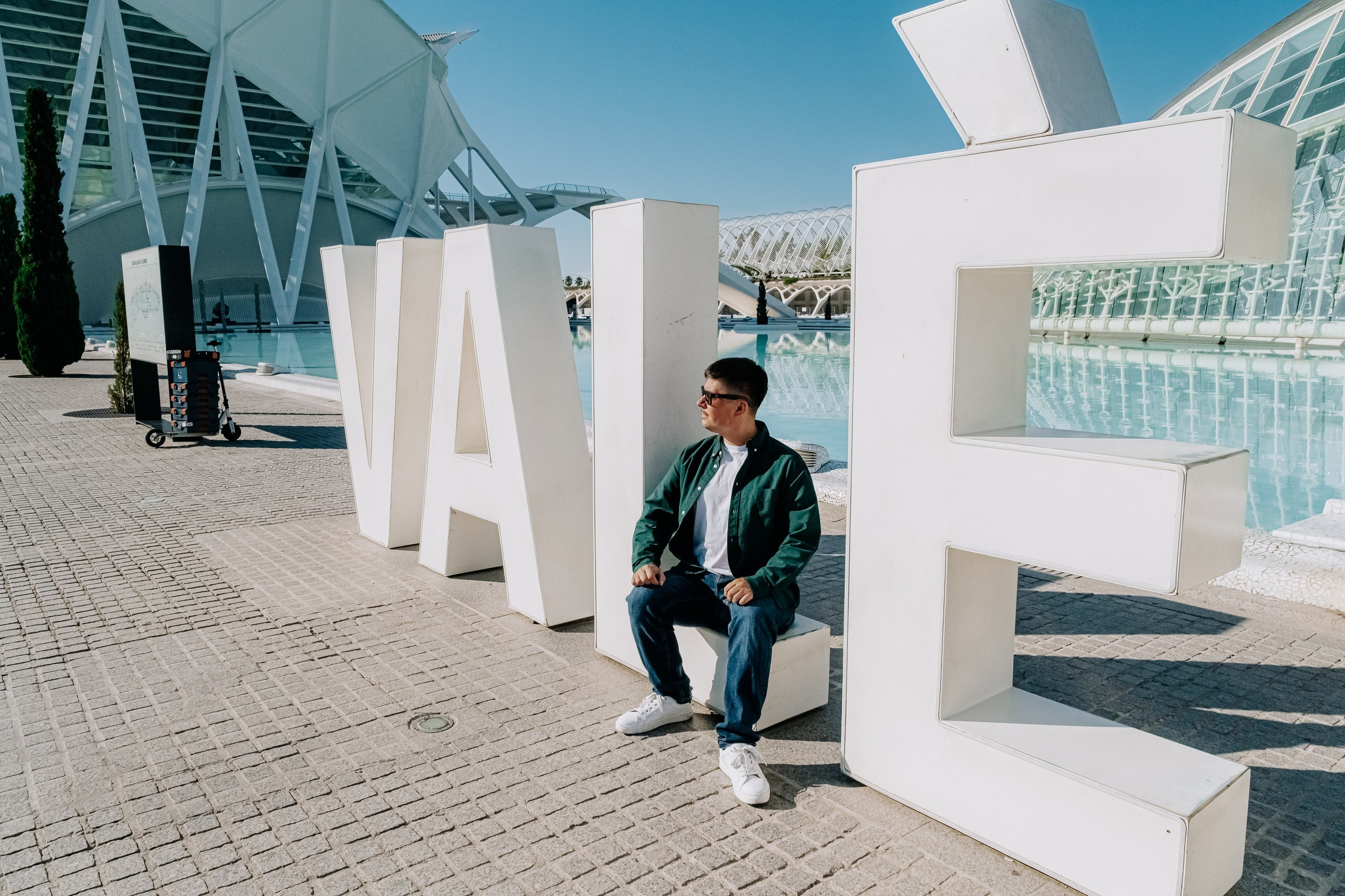 Handyman II. Valencia. Photographer Tatiana Kvasha