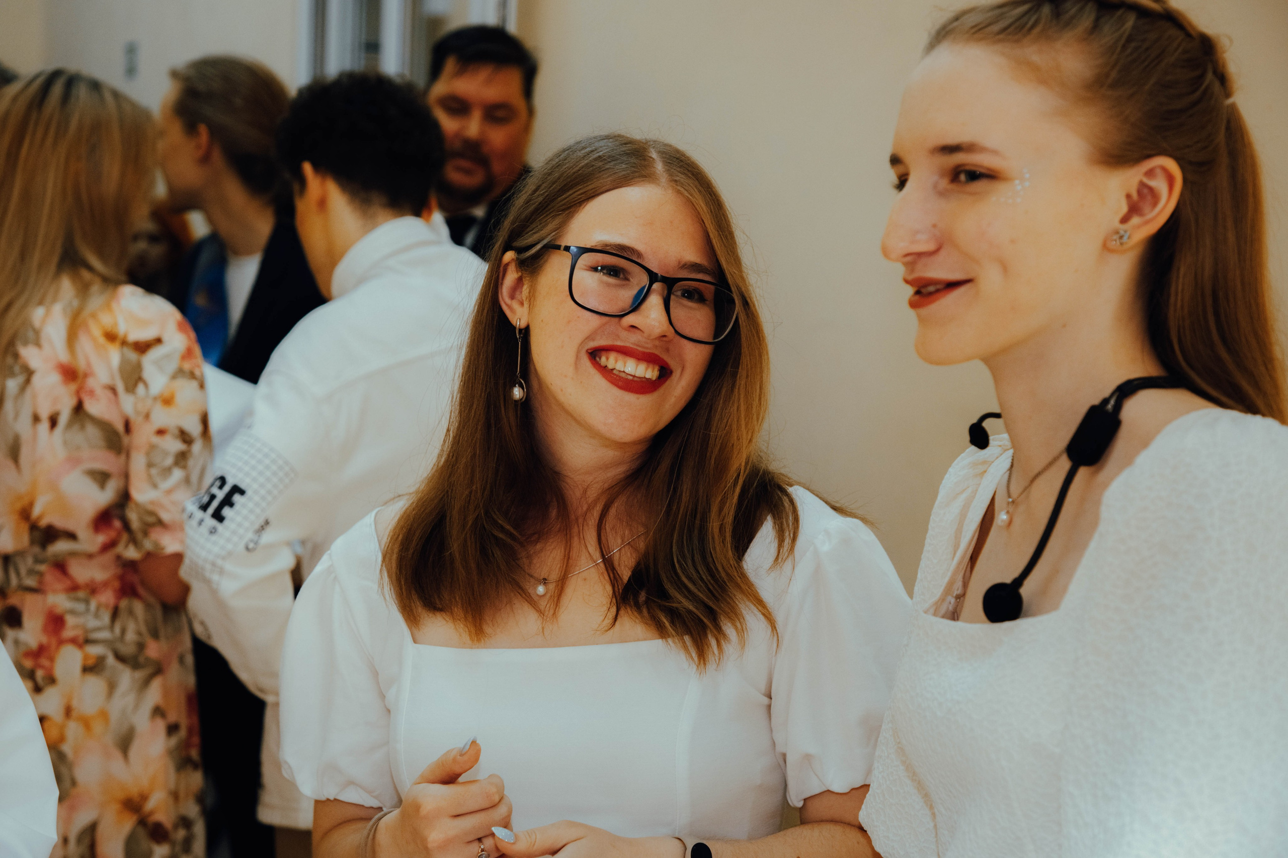 Вручение аттестатов. Репортажный фотограф Виктория Чорба