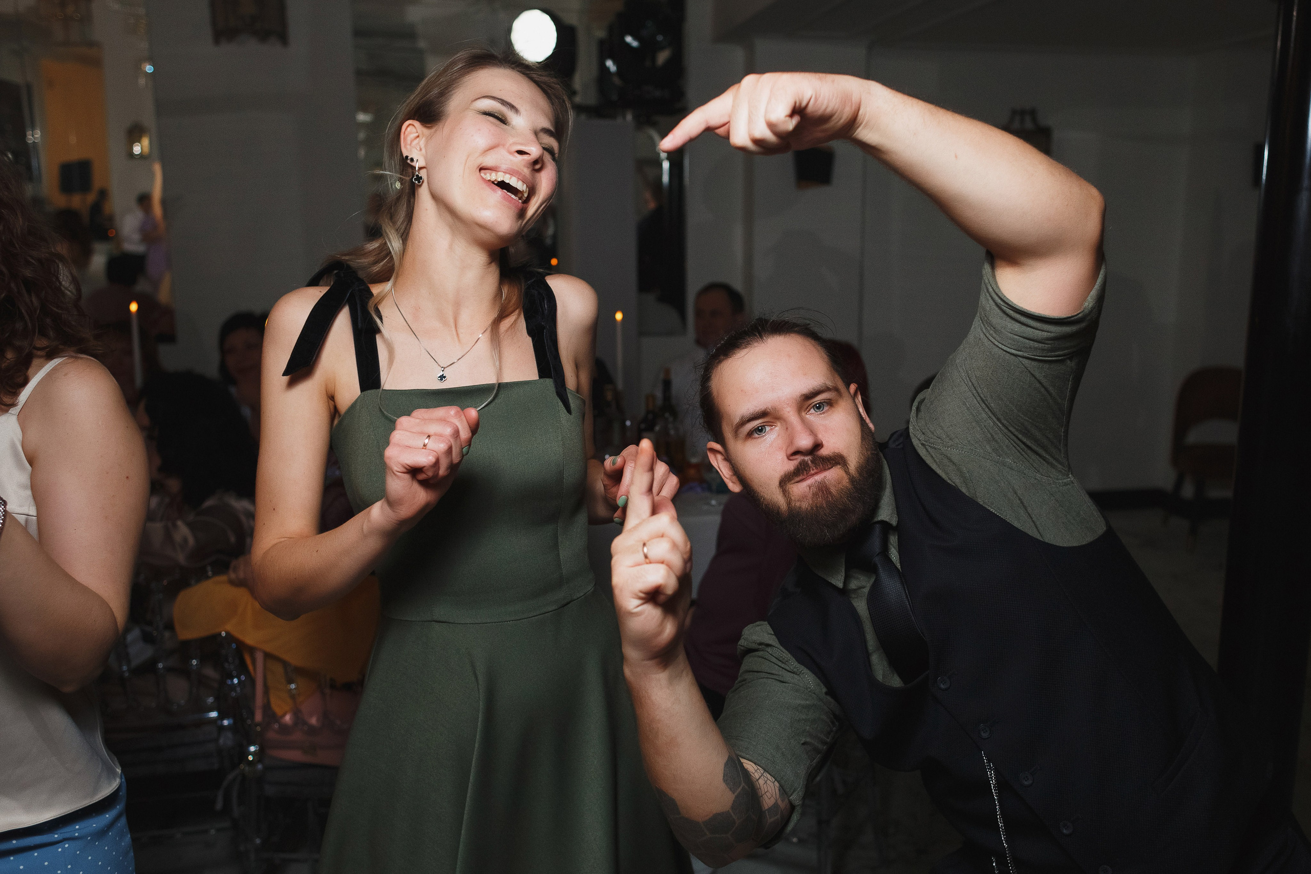 Свадебная фотосессия Михаила и Валерии на Чеховской набережной. Свадебный и семейный фотограф в Таганроге Бакарюк Антон