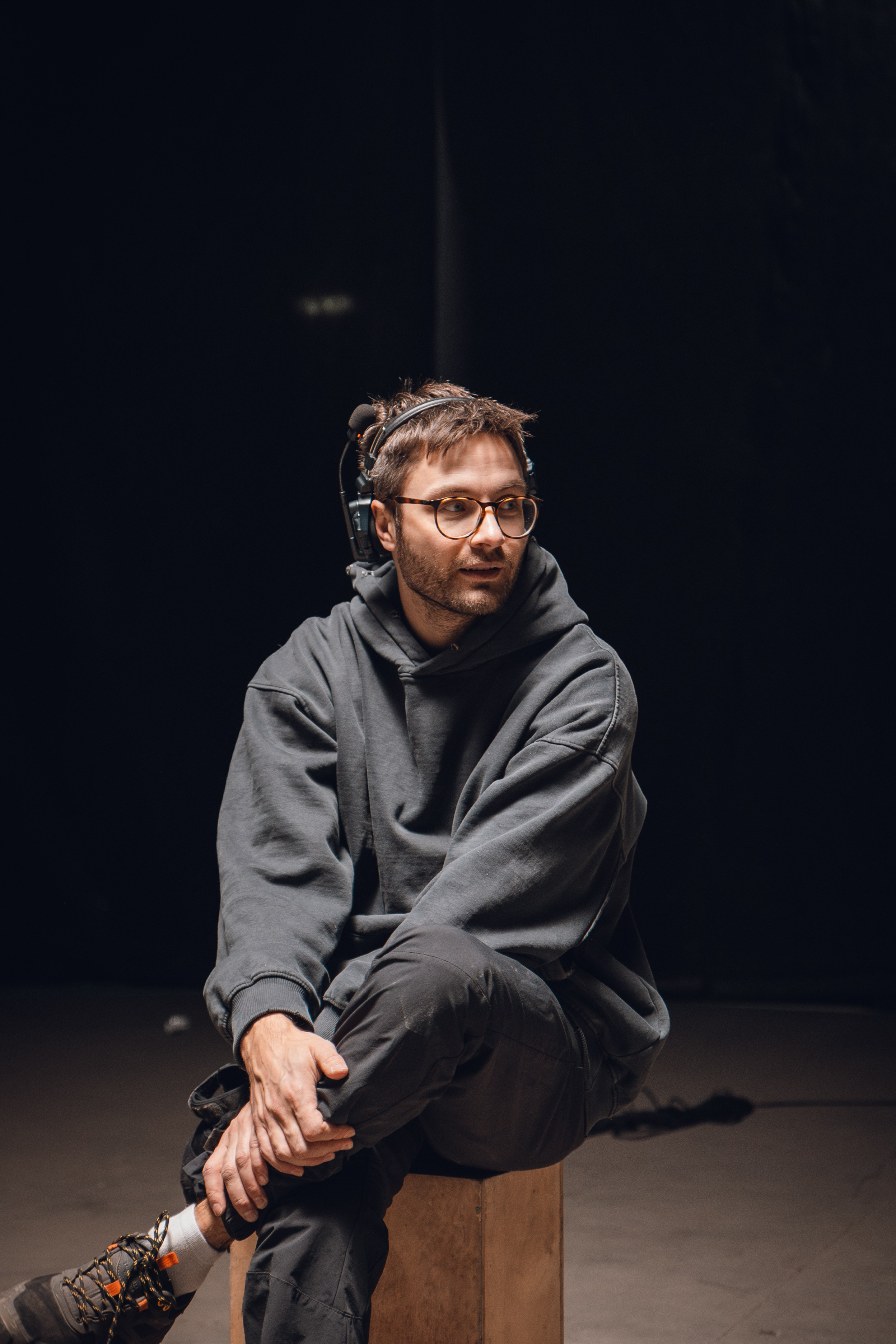 Бэкстеджи. Фотограф Егор Огородов