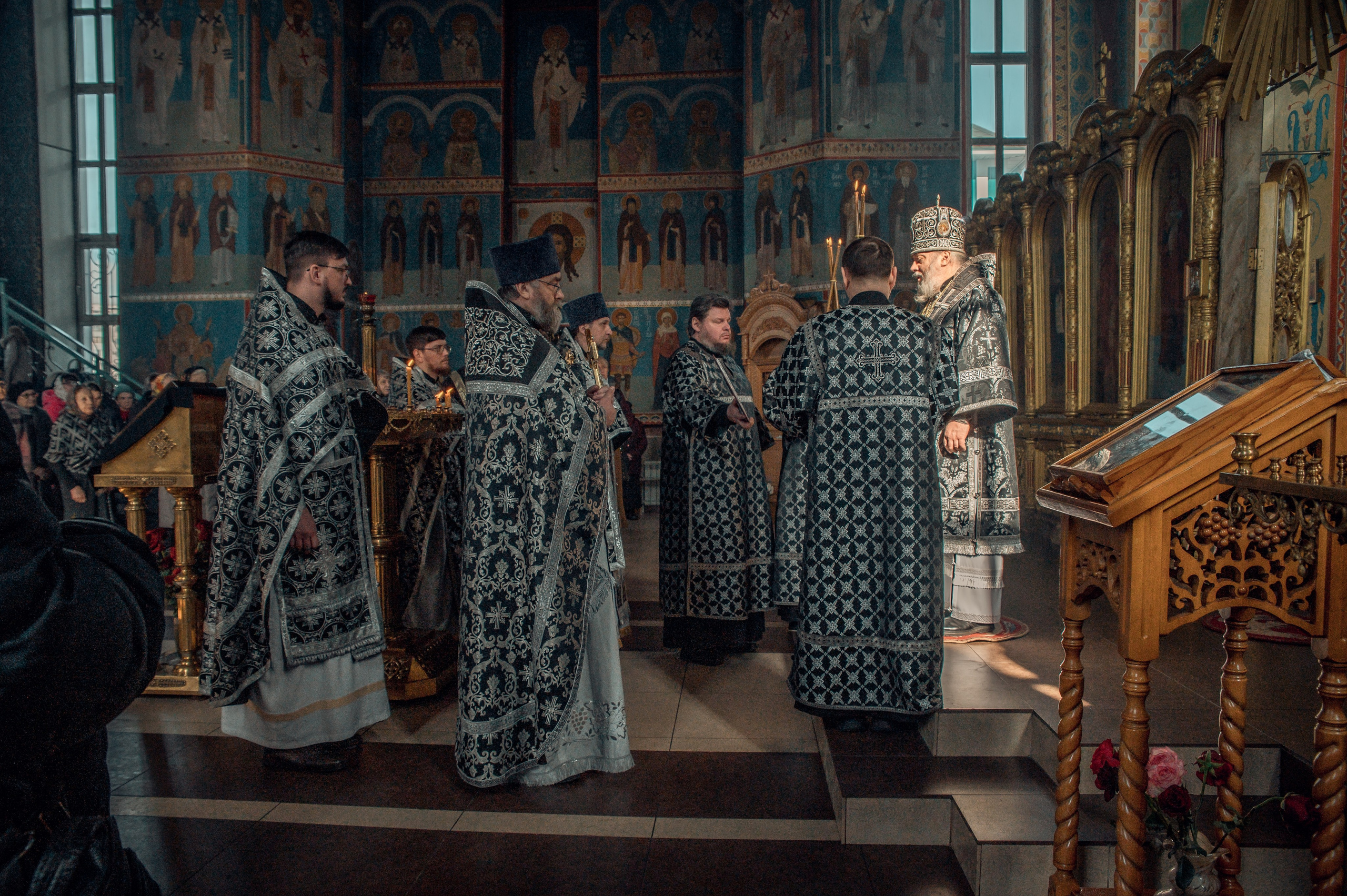 Преждеосвящение Даров. Храм Серафима Саровского. Церковный, семейный и репортажный фотограф Волгоград, Волжский