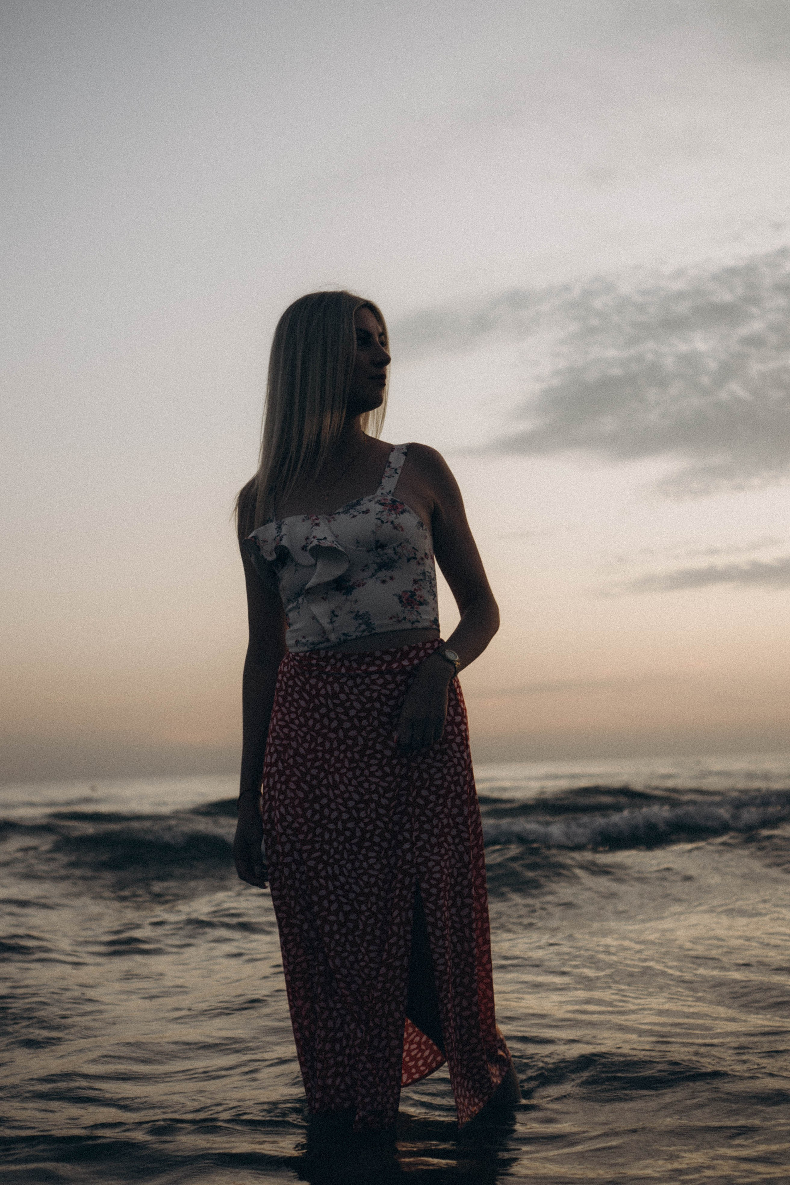 Июльский вечер на берегу черного моря. Профессиональный фотограф, Санкт-Петербург — Виктория Богомолова