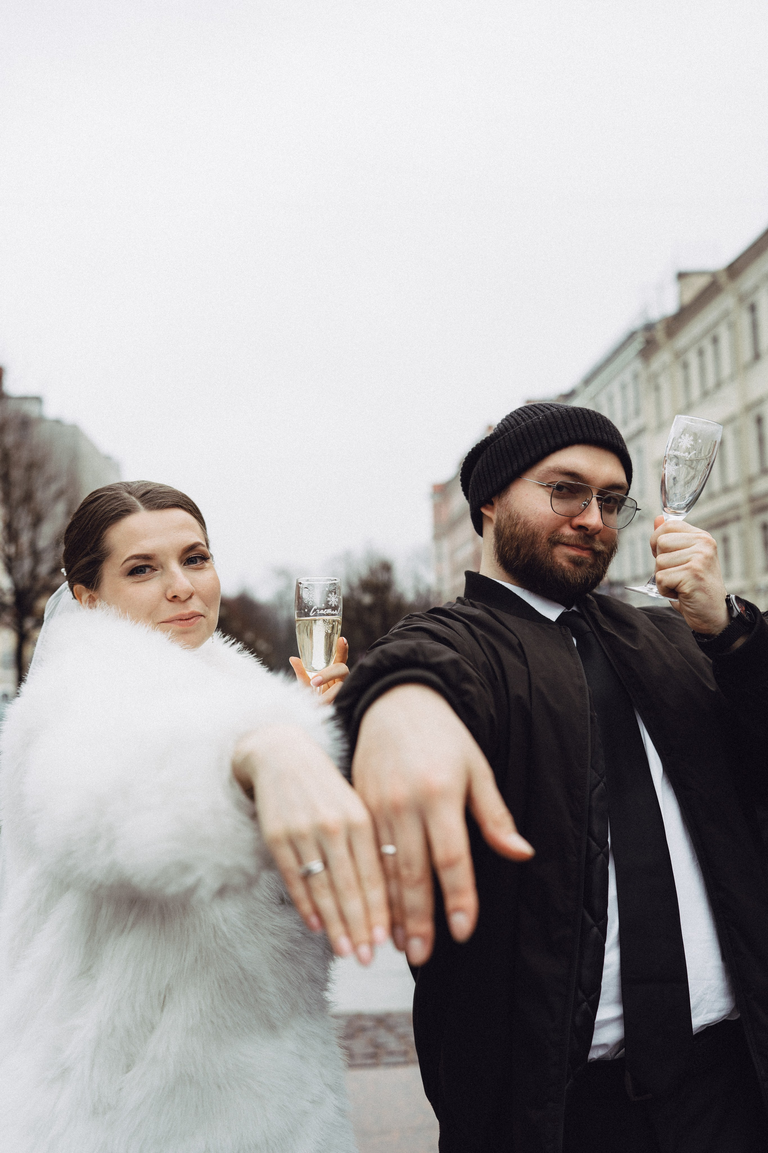 СВАДЕБНАЯ СЬЕМКА ВО ВТОРОМ ДВОРЦЕ (ДЕКАБРЬ) ТАКЖЕ СЬЕМКА В СТУДИИ НА ЧЕРНЫШЕВСКОЙ. Профессиональный фотограф, Санкт-Петербург — Виктория Богомолова