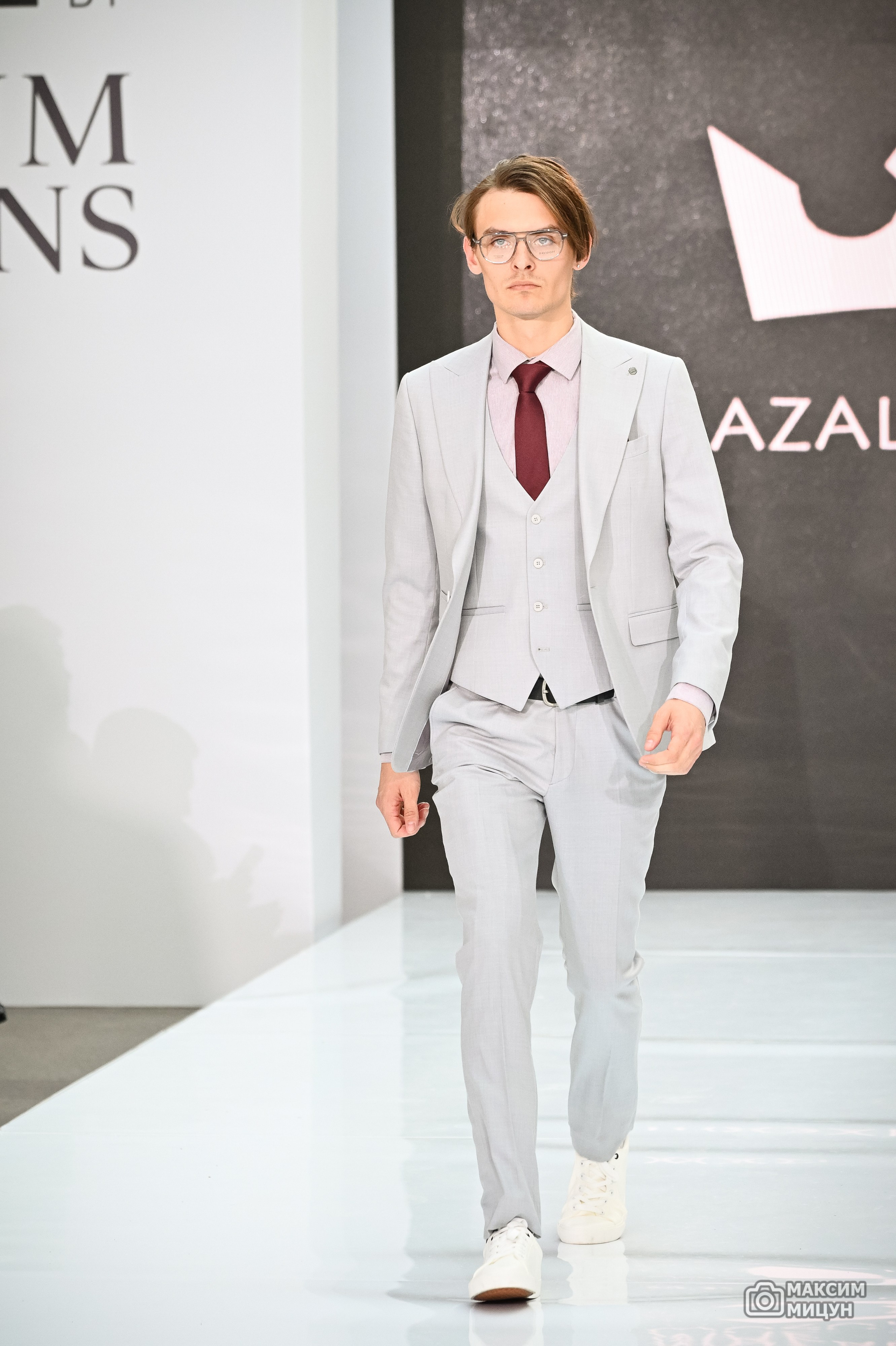Модные показы. Фотограф Максим Мицун. Портрет, свадьба, репортаж, каталог