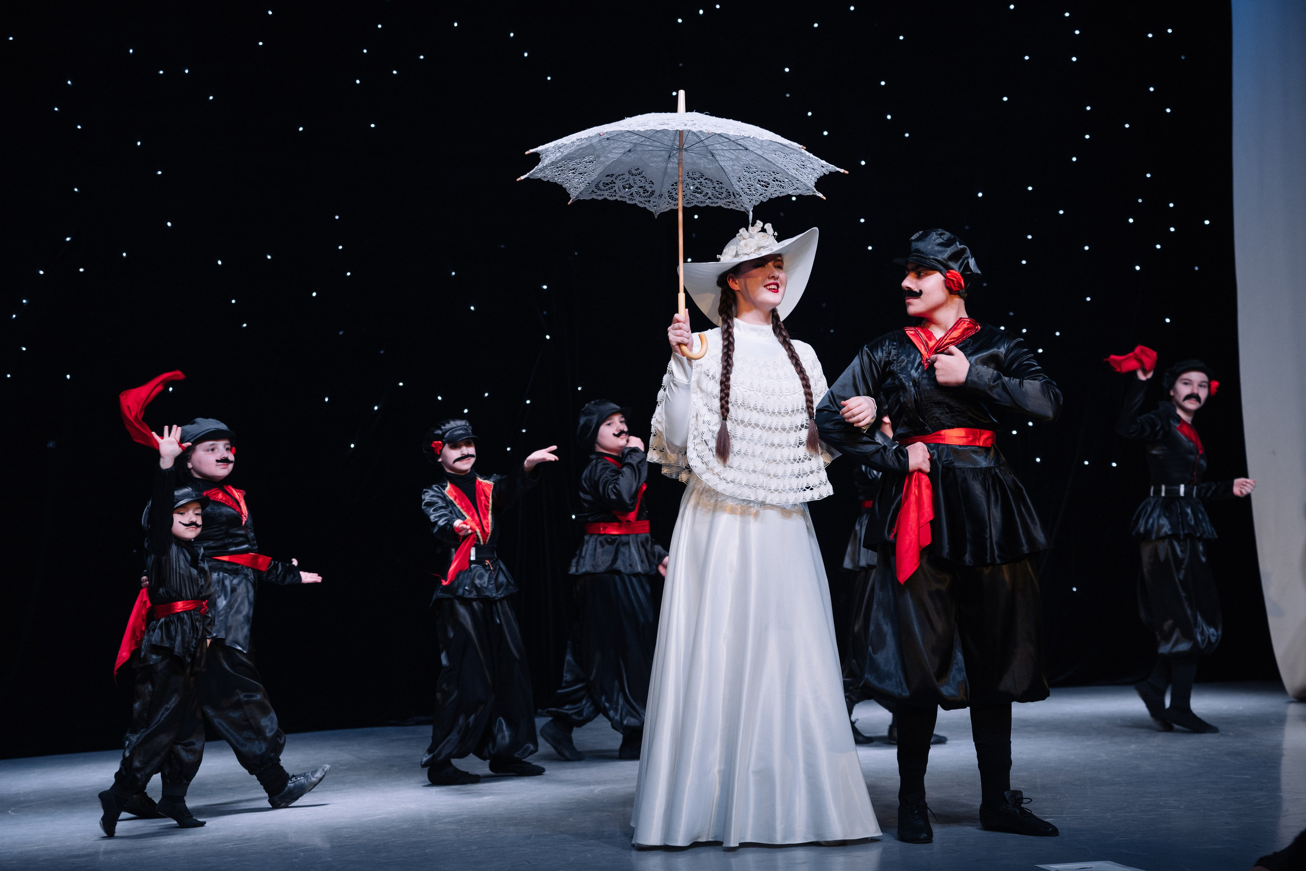 Благотворительный концерт в помощь Артему Сардаряну. Фотограф Артем Севостьянов. Профессиональная фотосъемка в Ногинске, Москве, Московской области и за границей