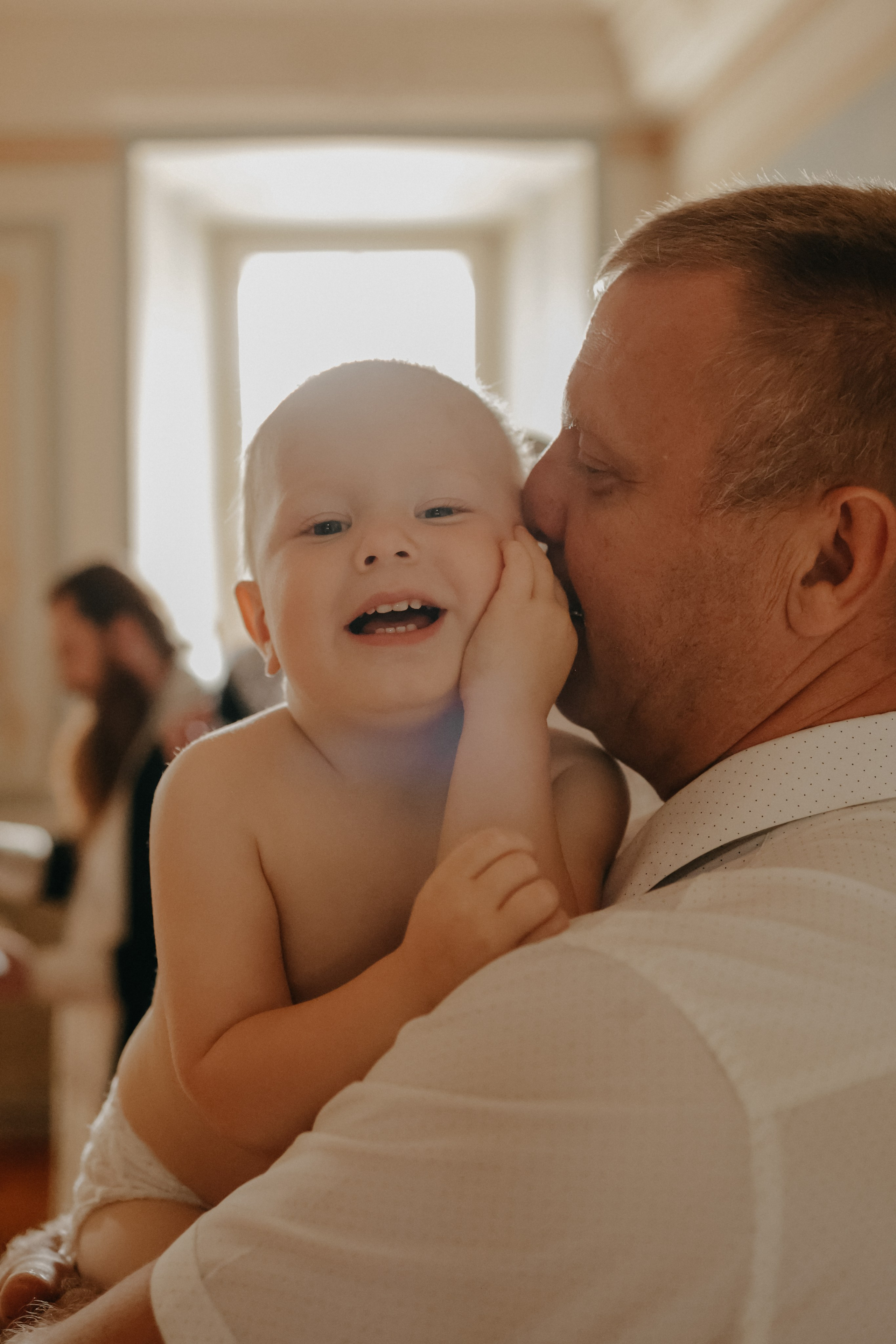 Фотосессия крещения, видеосъемка крещения в Нижнем Новгороде. Фотограф и видеограф Елена Лисина