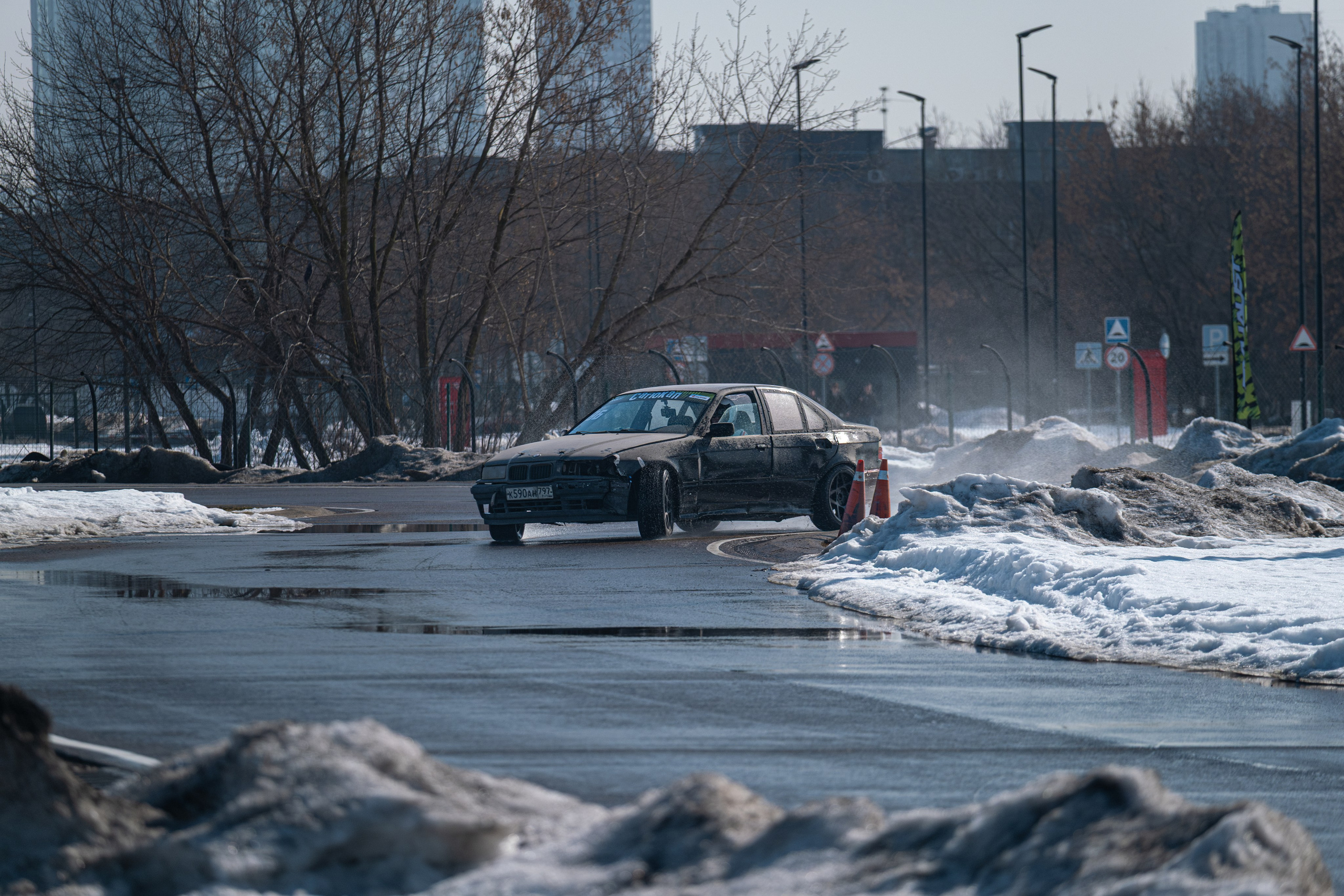 Спортивная автомобильная съемка. Malenkyia