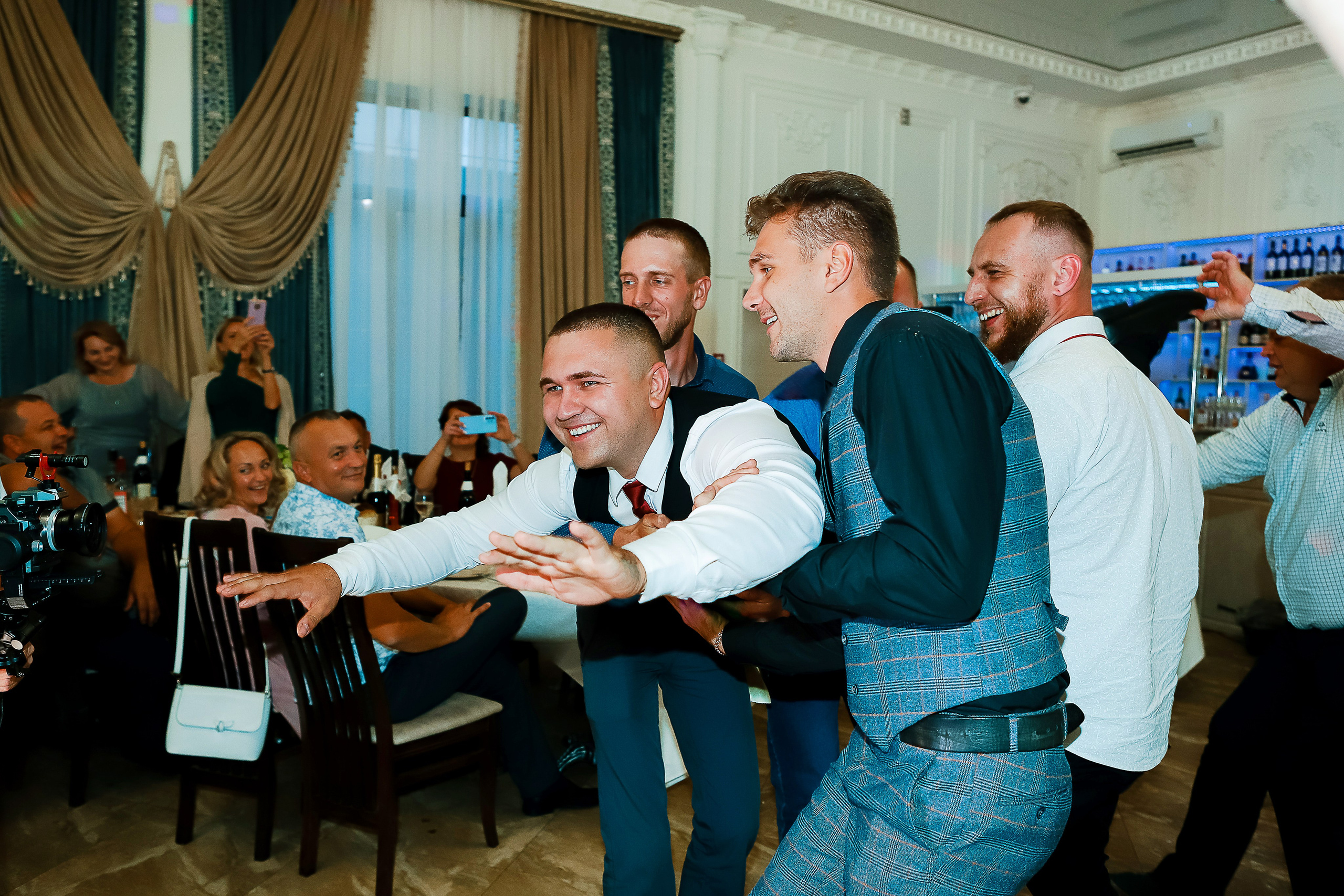 Юлия и Сергей. Свадебный фотограф Евгения Фролова г. Каменск-Шахтинский, Донецк, Ростов