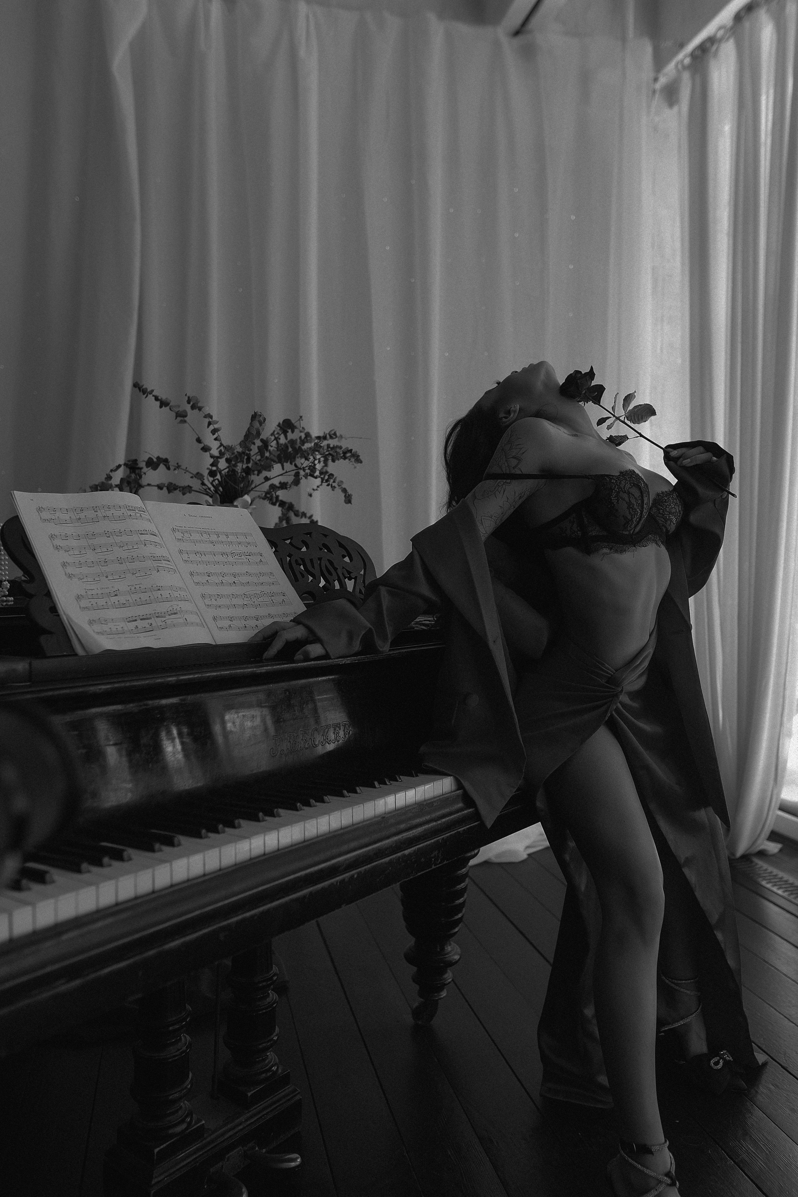 Таня студия Чувство. Женский фотограф в Екатеринбурге Марина Логинова