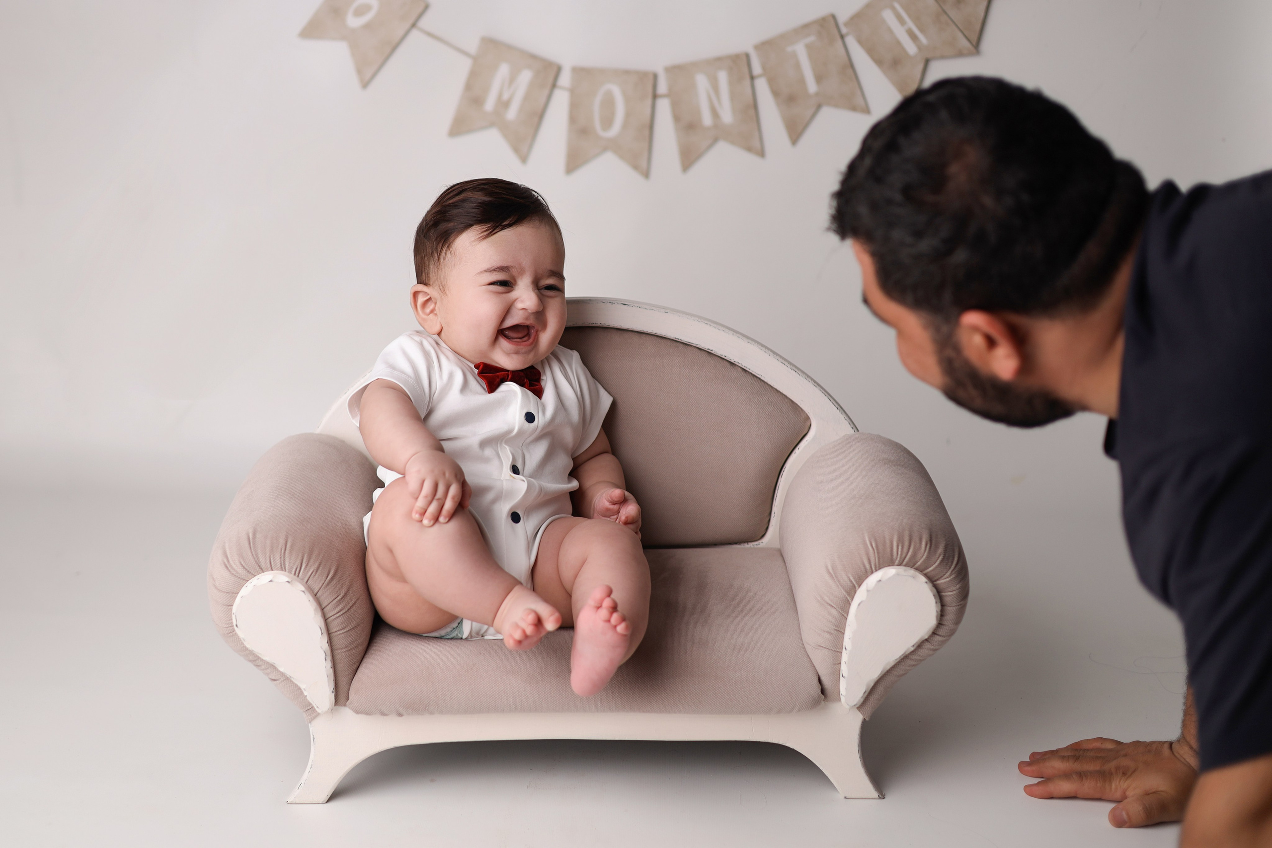 Азнавуру 6 месяцев. Фотограф новорожденных Москва. Ньюборн фотограф Москва