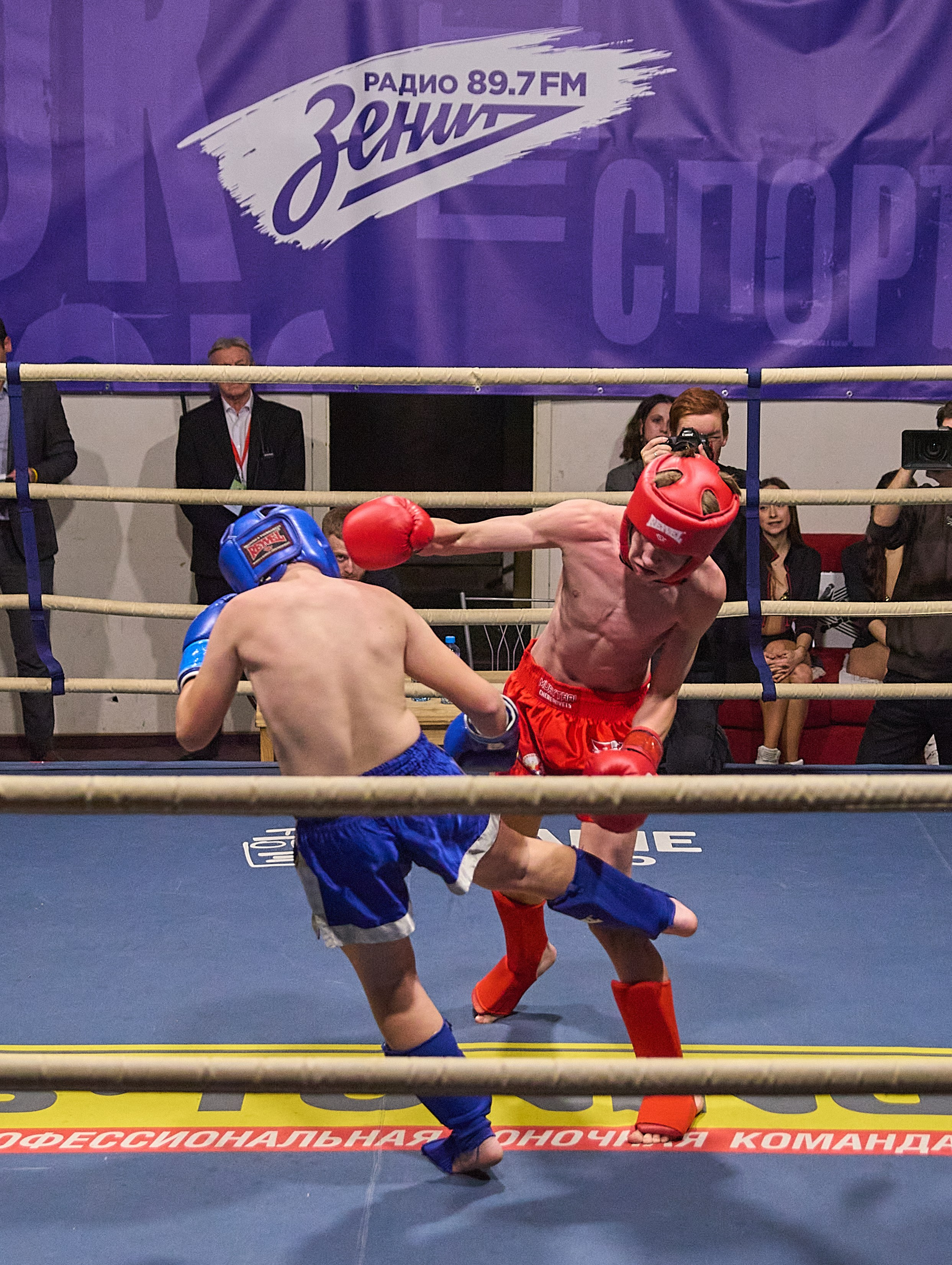 «Ультиматум удара» — бокс. Профессиональный спортивный фотограф в Санкт-Петербурге