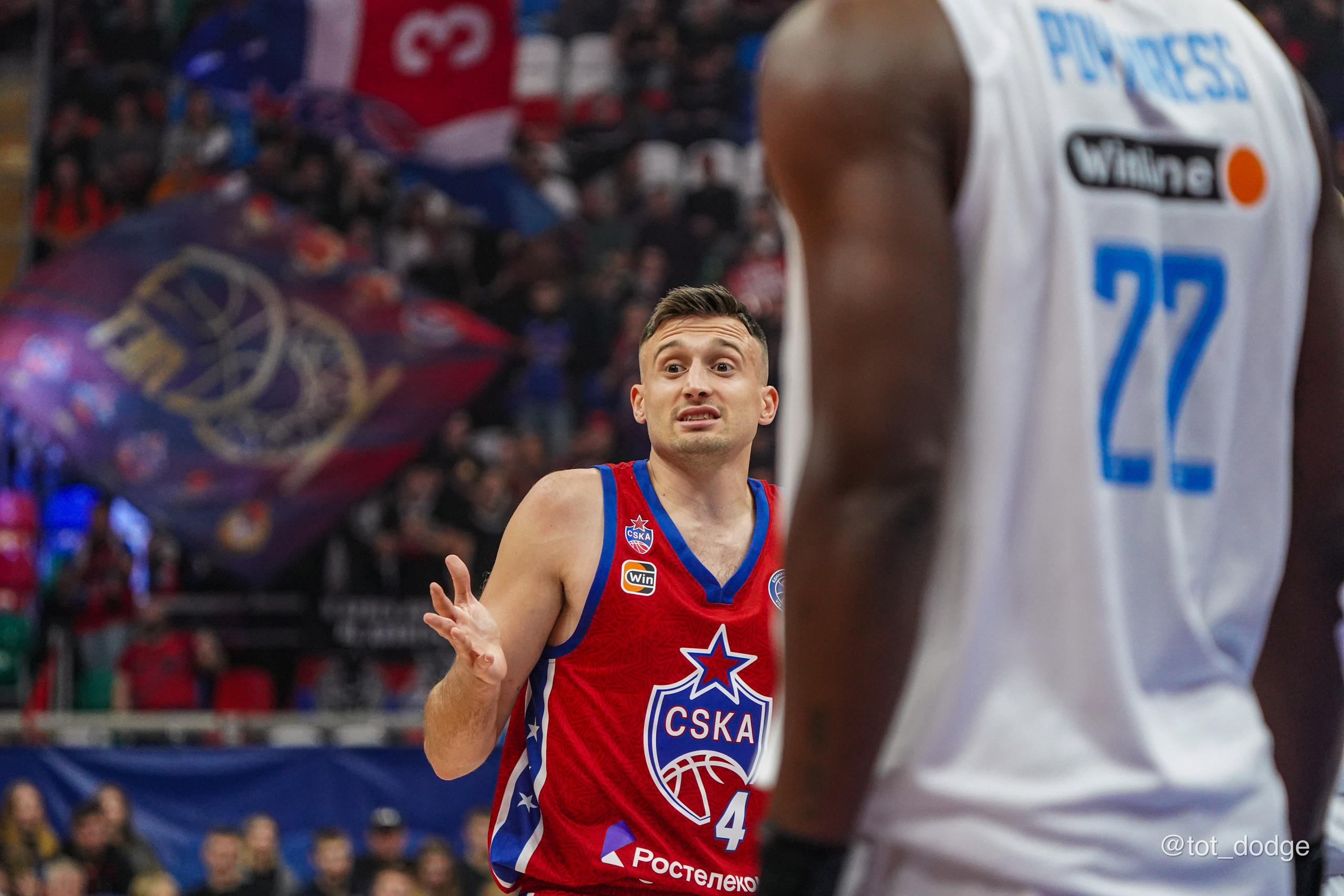 Баскетбол. ЦСКА-Зенит (13.10.24). Автомобильный фотограф Шакая Кирилл