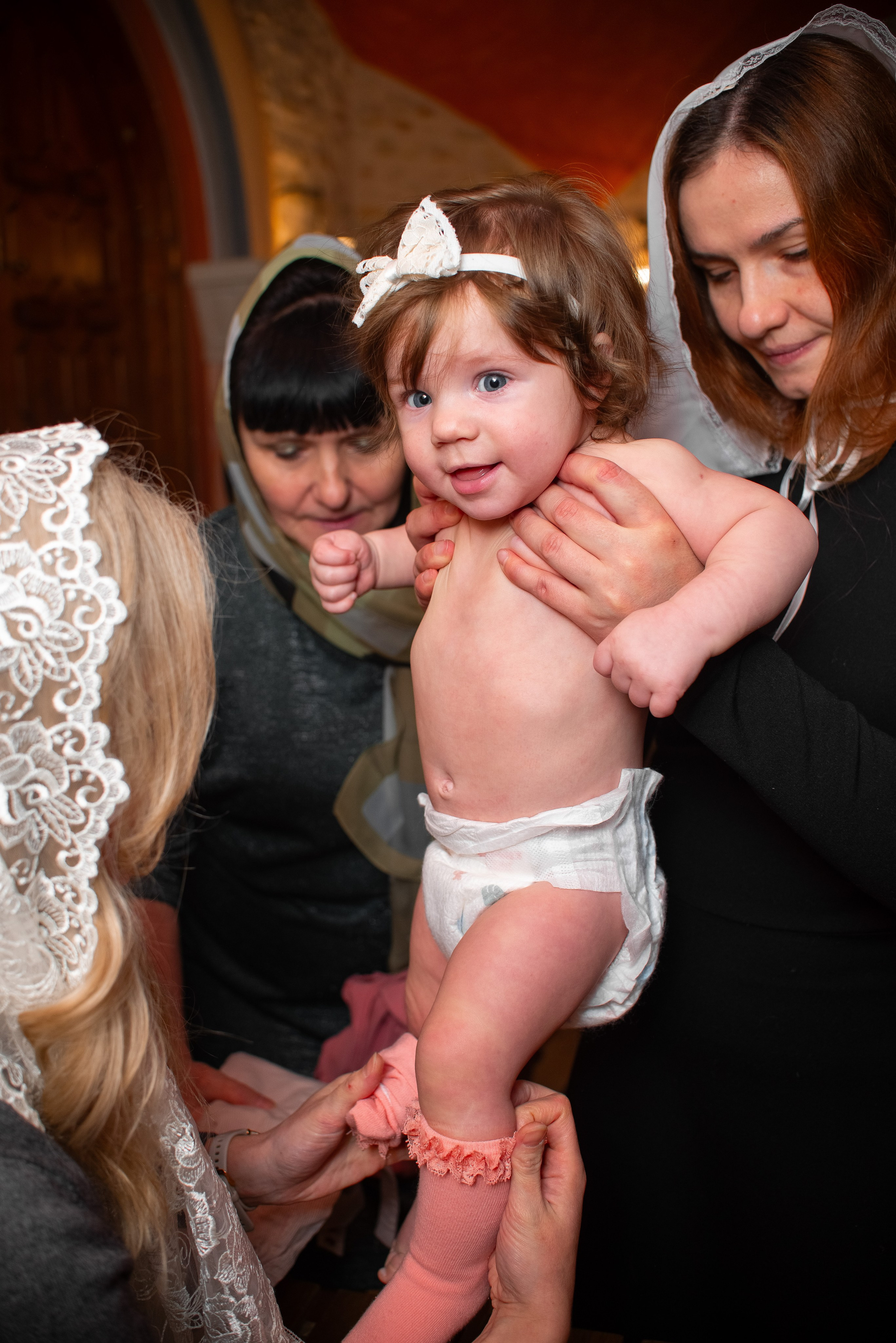 Крещение Василисы в Свято-Елисаветинском монастыре. Семейный фотограф на выписку из роддома и крещение Минск Настя Гришук