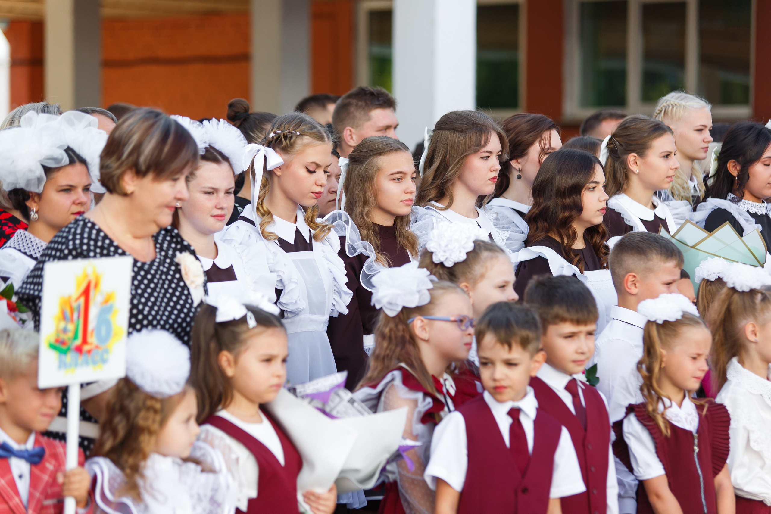 01 СЕНТЯБРЯ 2024 (МБОУ г. Мценска «Средняя школа № 9»). Профессиональный фотограф в Мценске и Орловской области