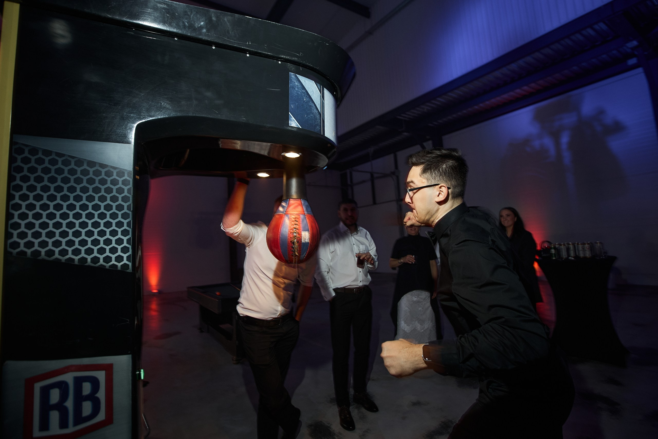 Уральская Кровельная. Свадебный фотограф Челябинск, Екатеринбург, Курган — Виктор Слуднов