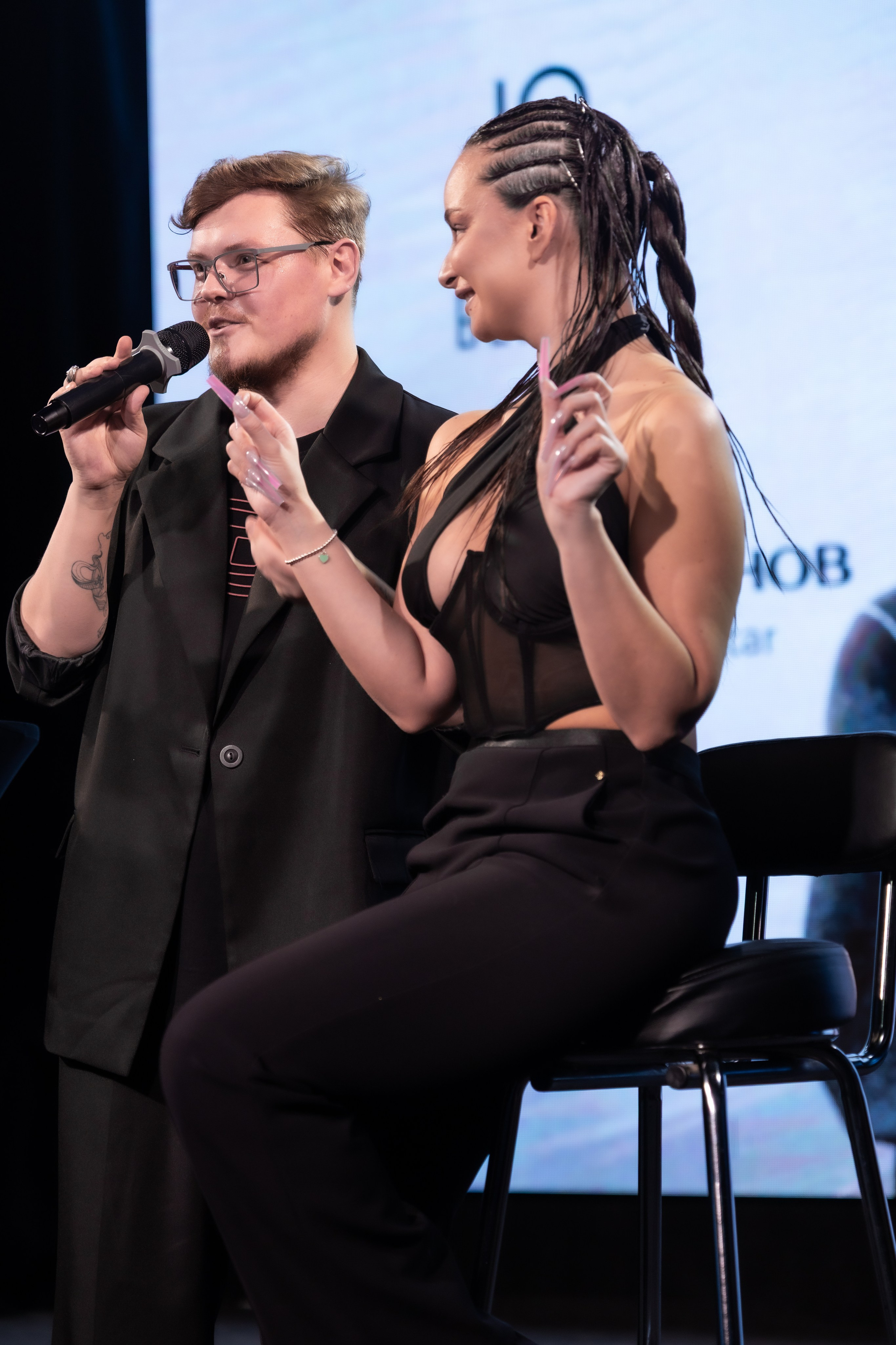 Мастер-класс по макияжу на Модной волне от Ивана Смирнова, звездного визажиста. Студия фото, видеографии и мультимедийного дизайна в Москве Multi Frame Studio