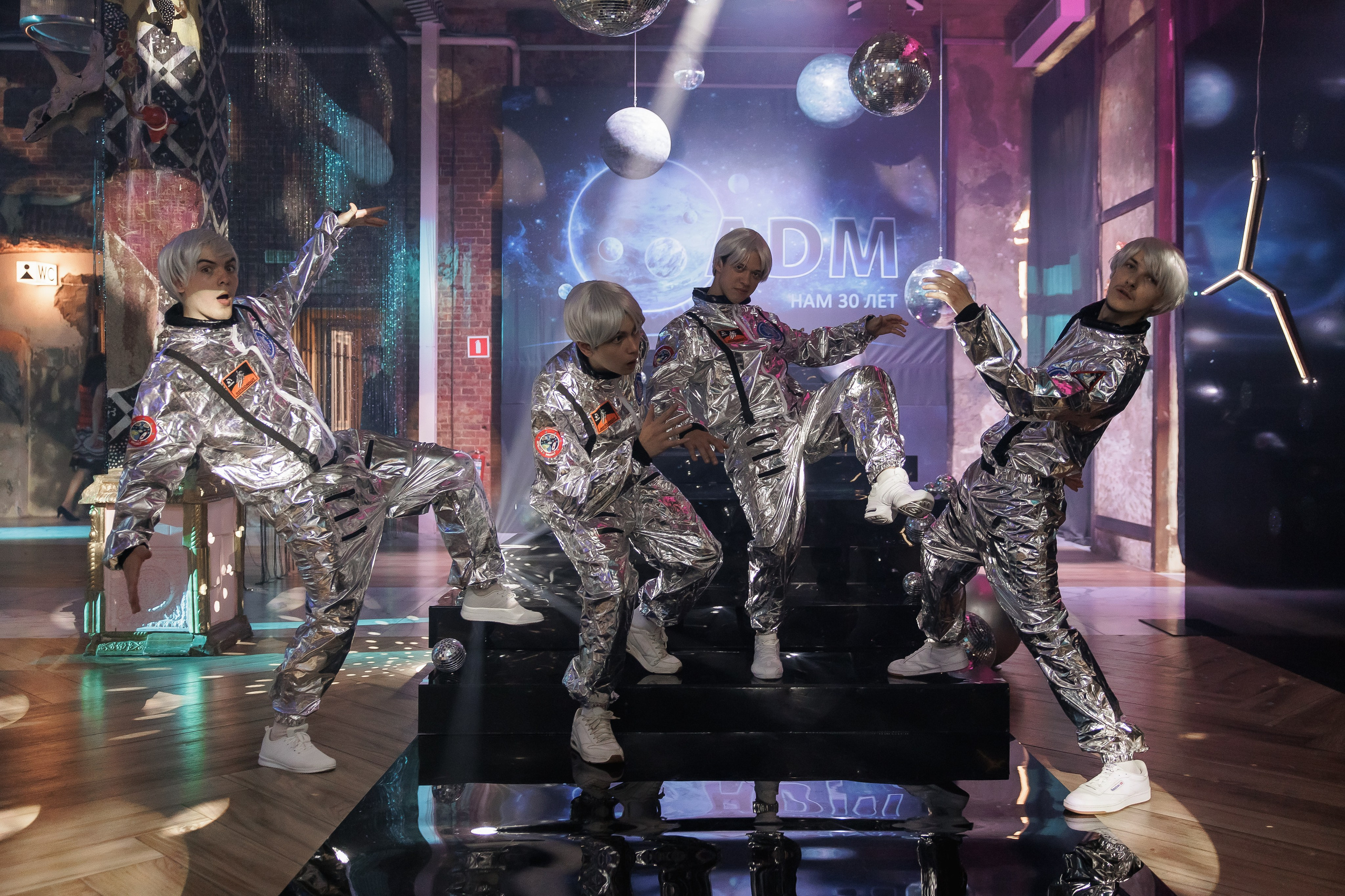 Вселенная ADM — 30 лет