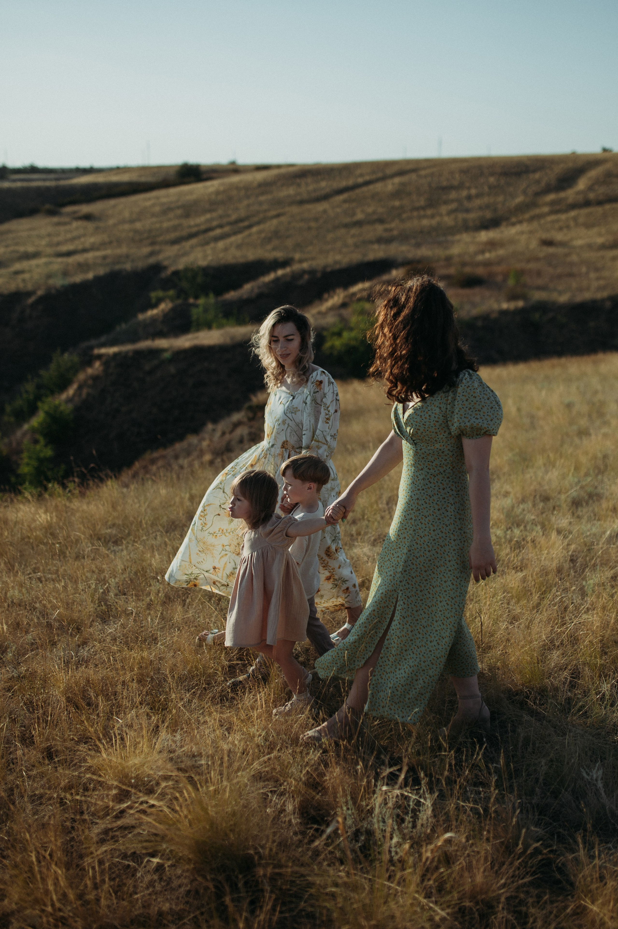 Наташа, Степа, Василиса, Лера. Www.ostermiller.ru