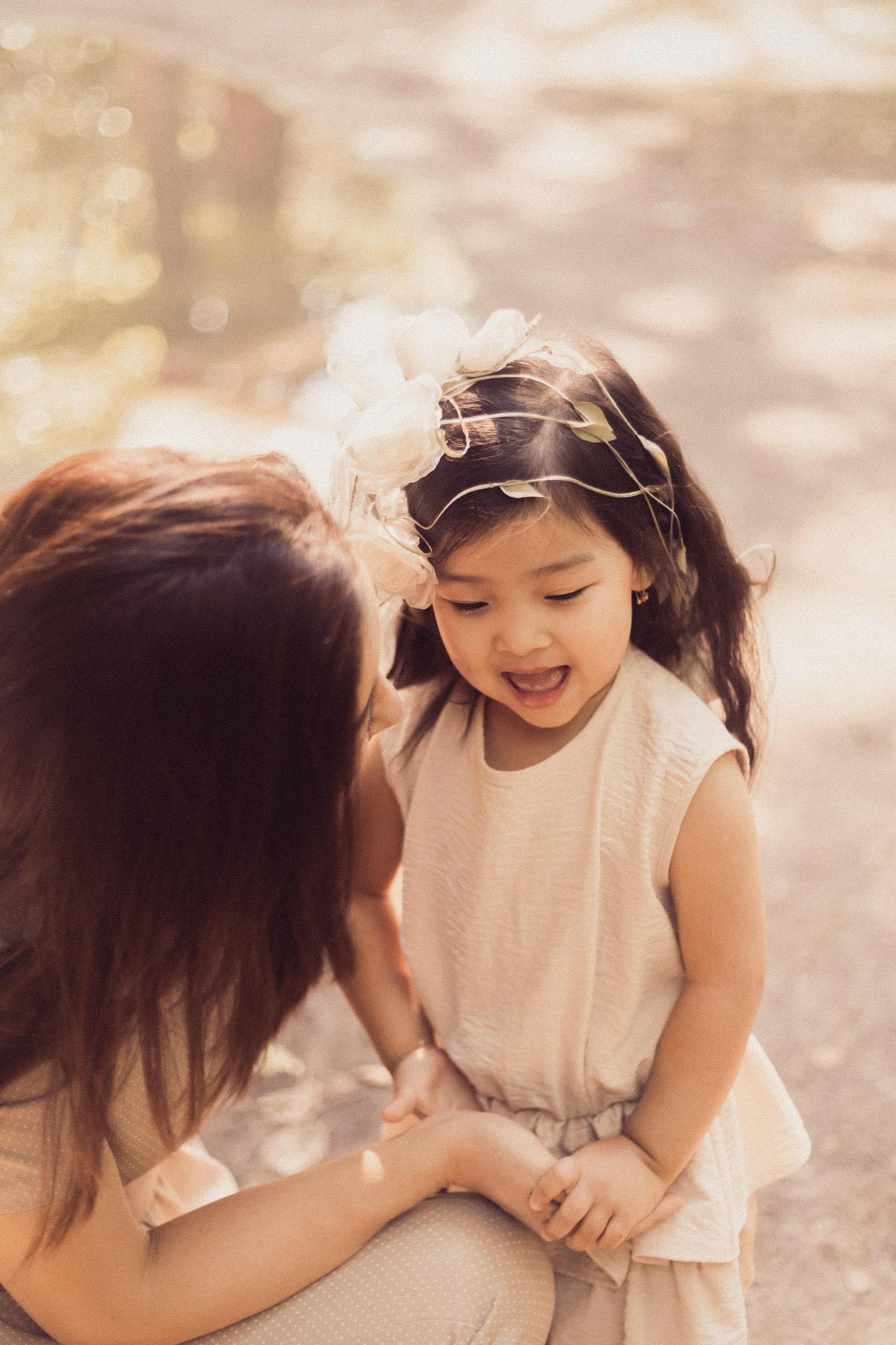 Летняя прогулка мамы и дочери. Фотограф Наталья Гончарова. Снимаю живые портреты в Алматы
