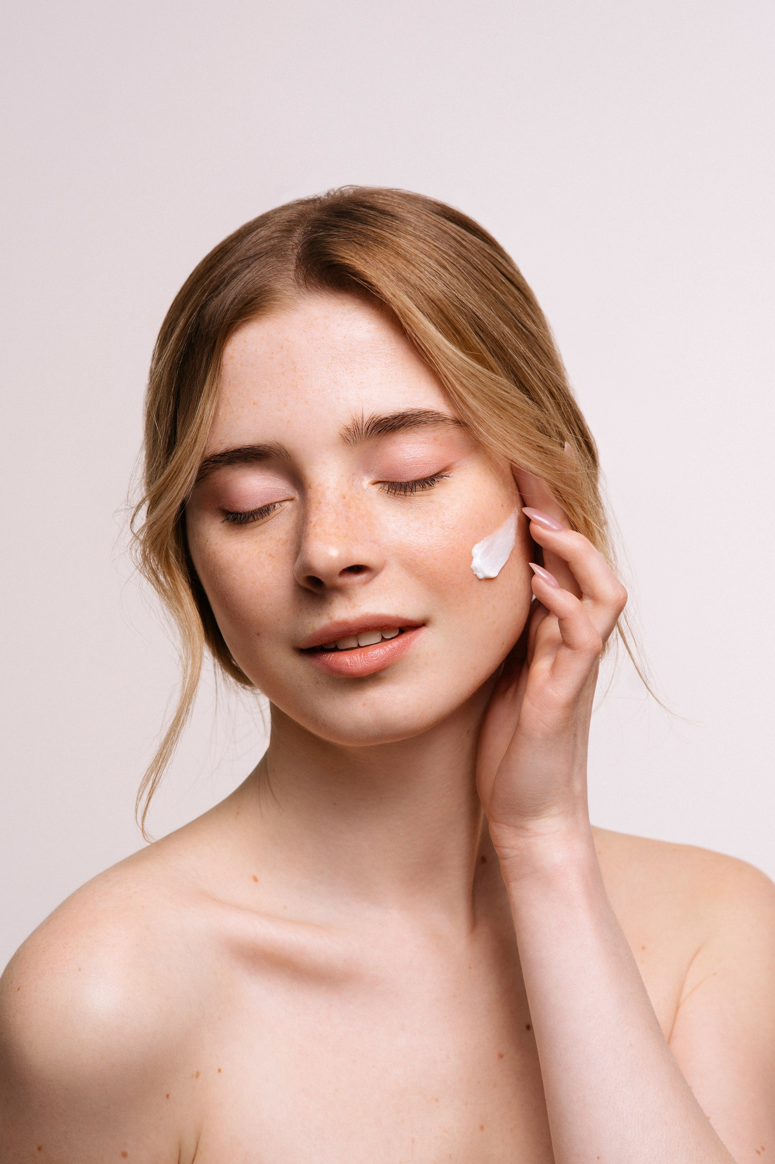 Бьюти-портреты. Предметная съемка, сет-дизайн Москва