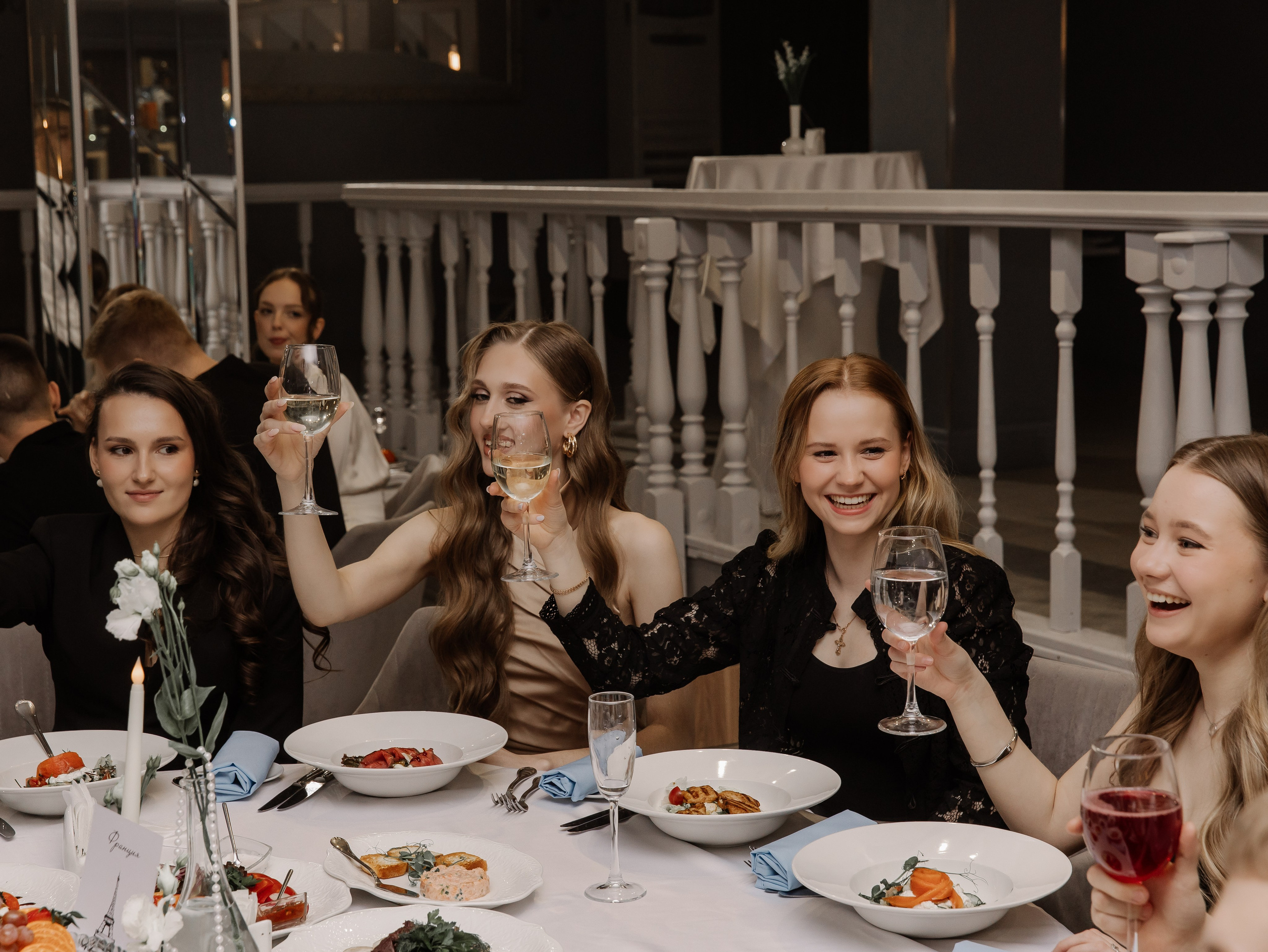 На борту Двацатилетия Малахит. СВАДЕБНЫЙ ФОТОГРАФ ЧЕЛЯБИНСК