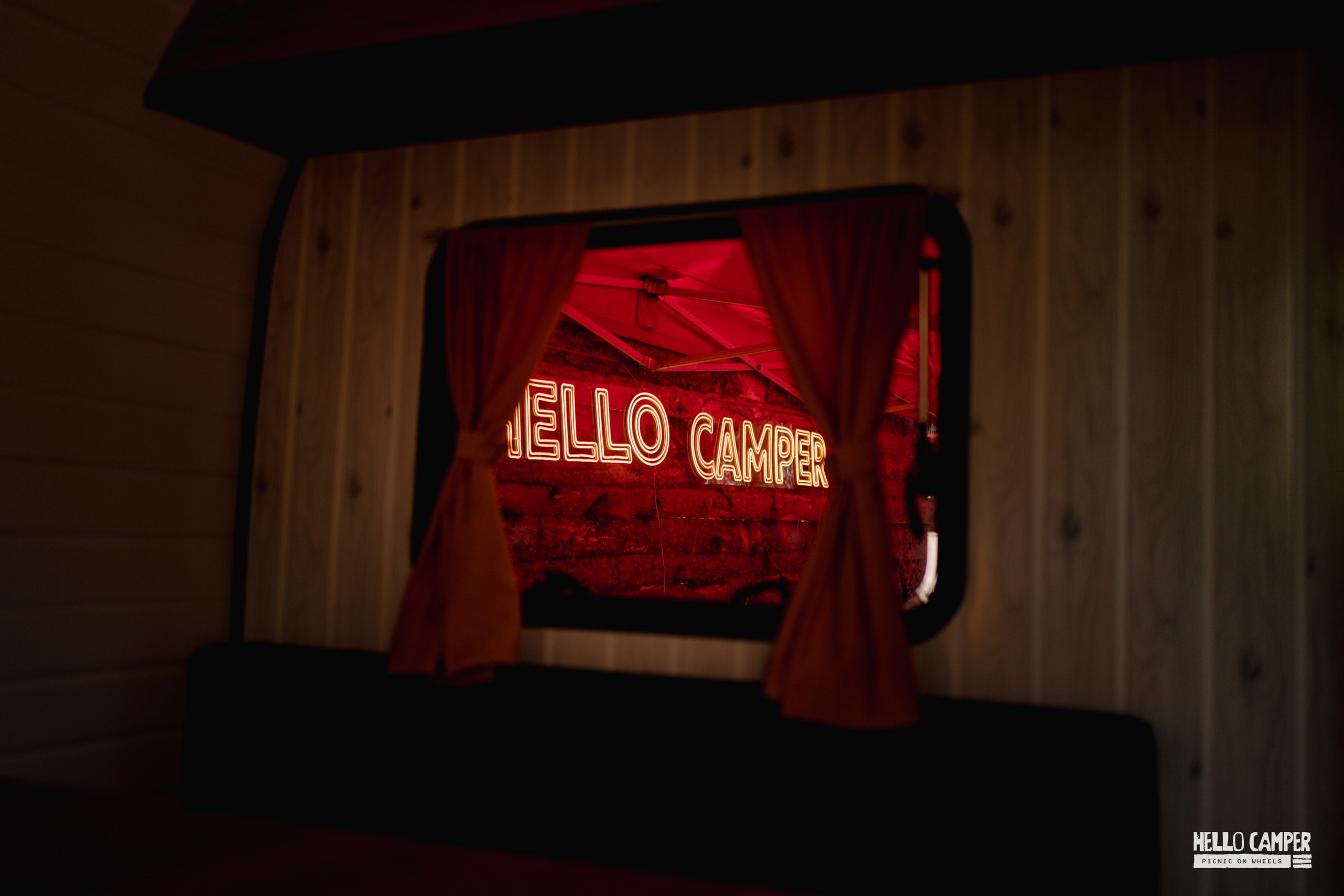 Фестиваль Hello Camper закрытие 2024. Репортажный и портретный фотограф в Санктпетербурге. Видиосъемка мероприятий в Санкт-Петербурге