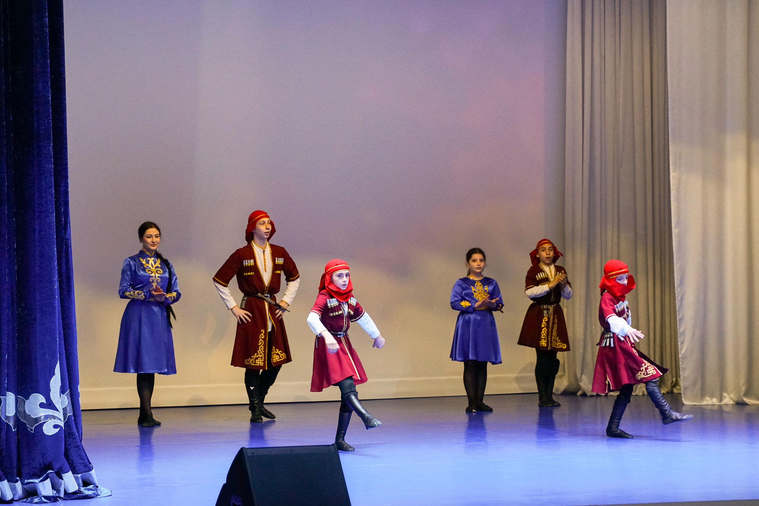 ДК Марьина Роща 9 мая. Жизнь курорта Кабардинка в фотографиях