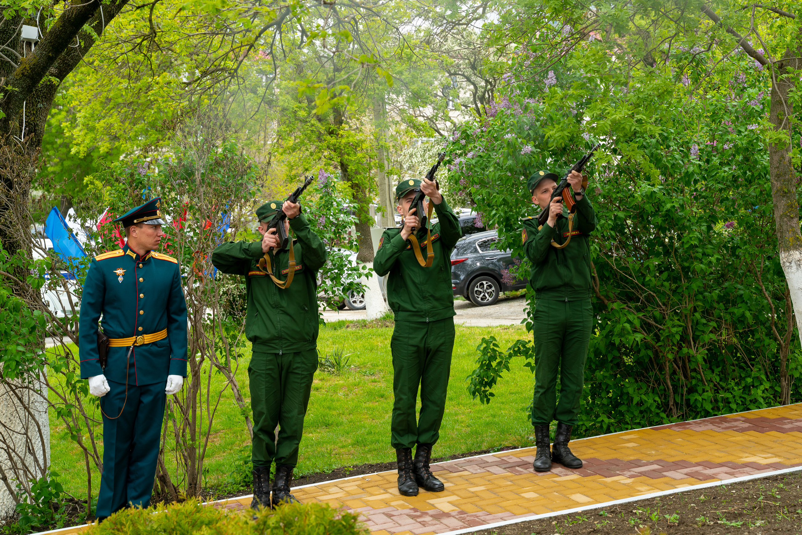 Открытие памятника. Марьина роща. Жизнь курорта Кабардинка в фотографиях