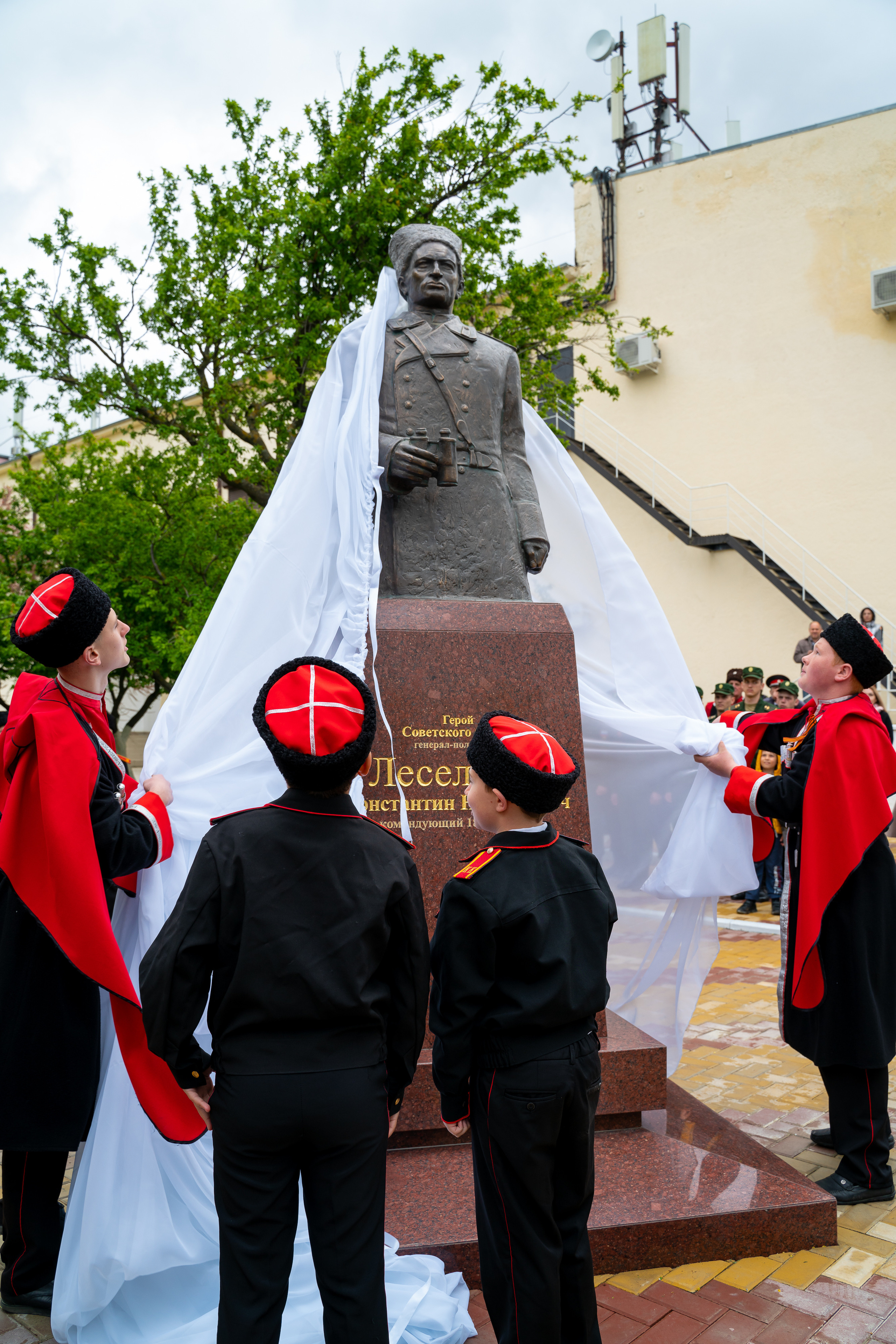 Открытие памятника. Марьина роща. Жизнь курорта Кабардинка в фотографиях