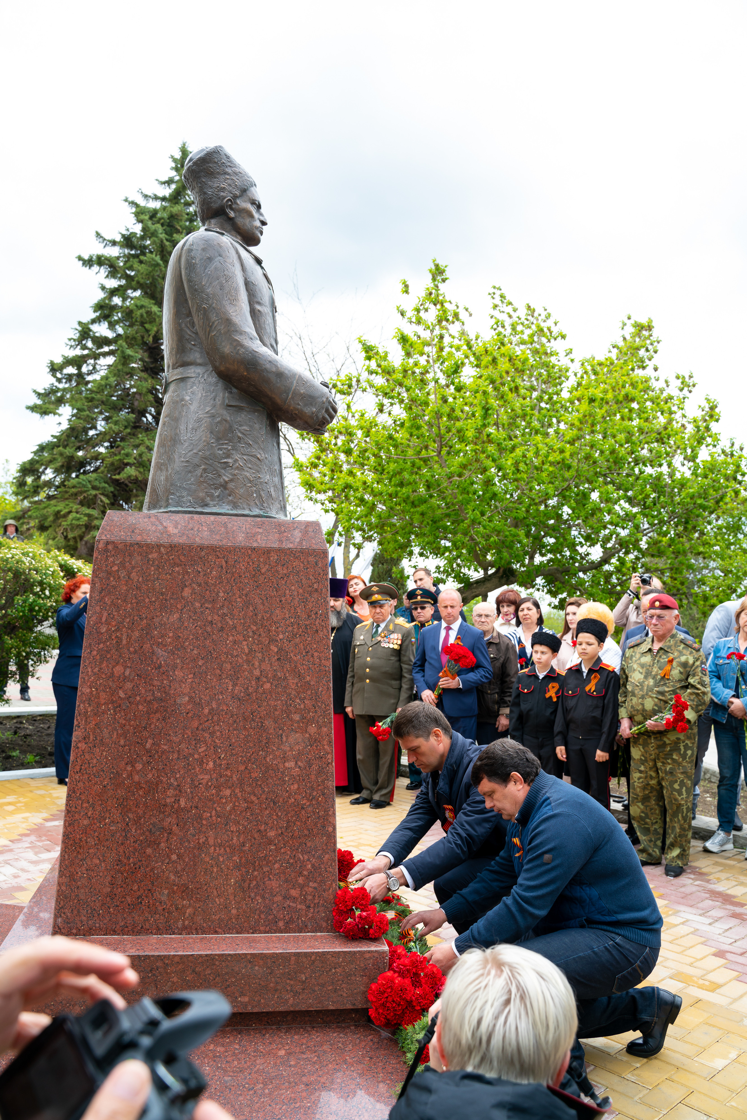 Открытие памятника. Марьина роща. Жизнь курорта Кабардинка в фотографиях