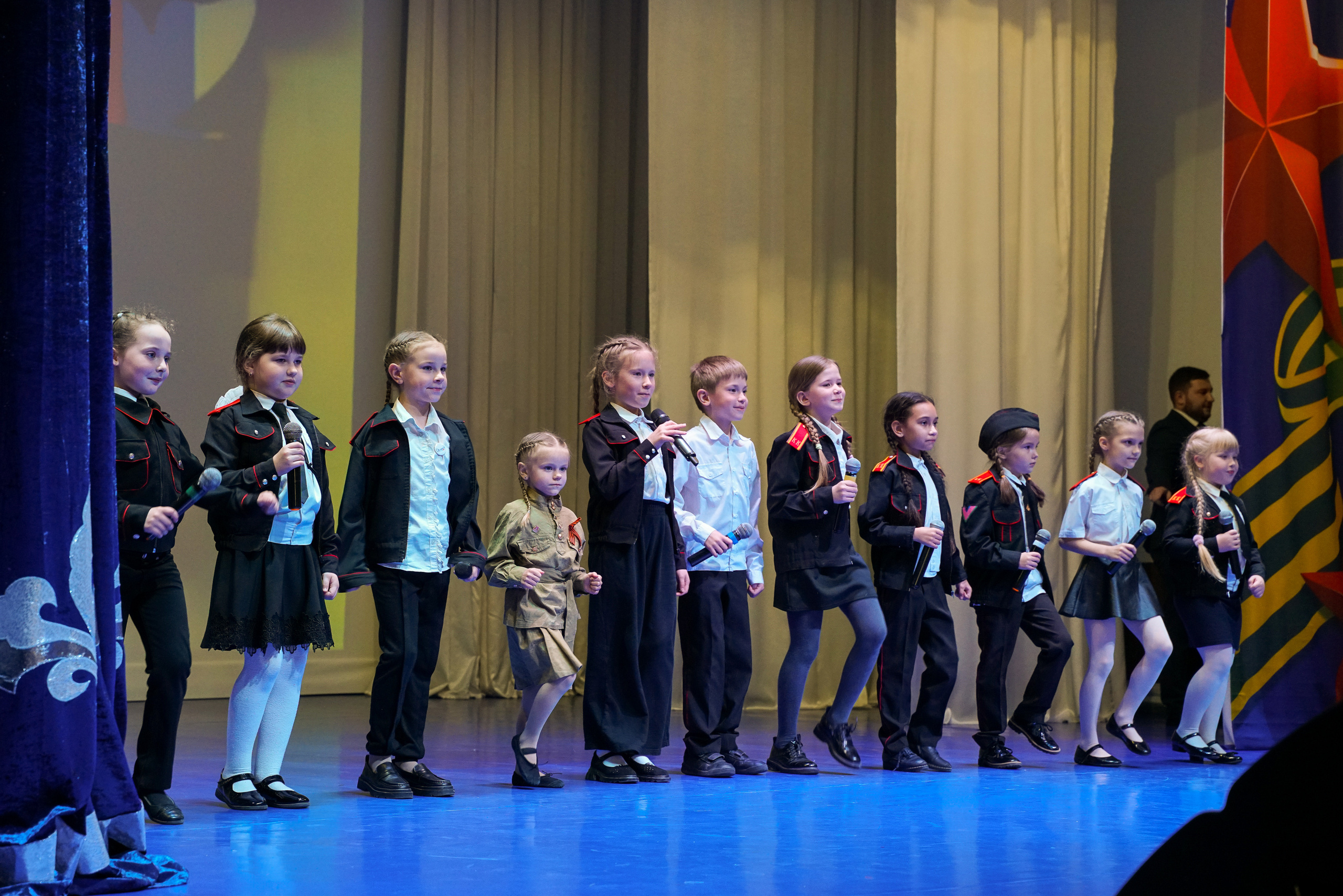 ДК Марьина Роща 9 мая. Жизнь курорта Кабардинка в фотографиях