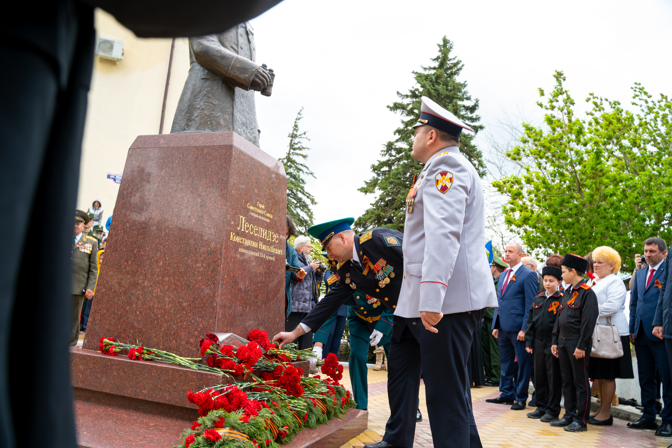 Открытие памятника. Марьина роща. Жизнь курорта Кабардинка в фотографиях