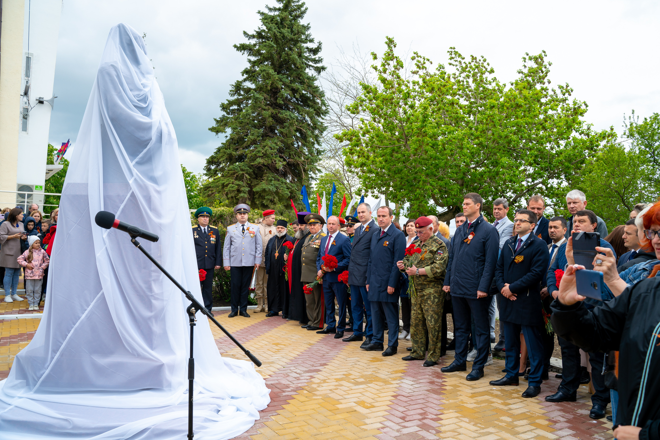Открытие памятника. Марьина роща. Жизнь курорта Кабардинка в фотографиях