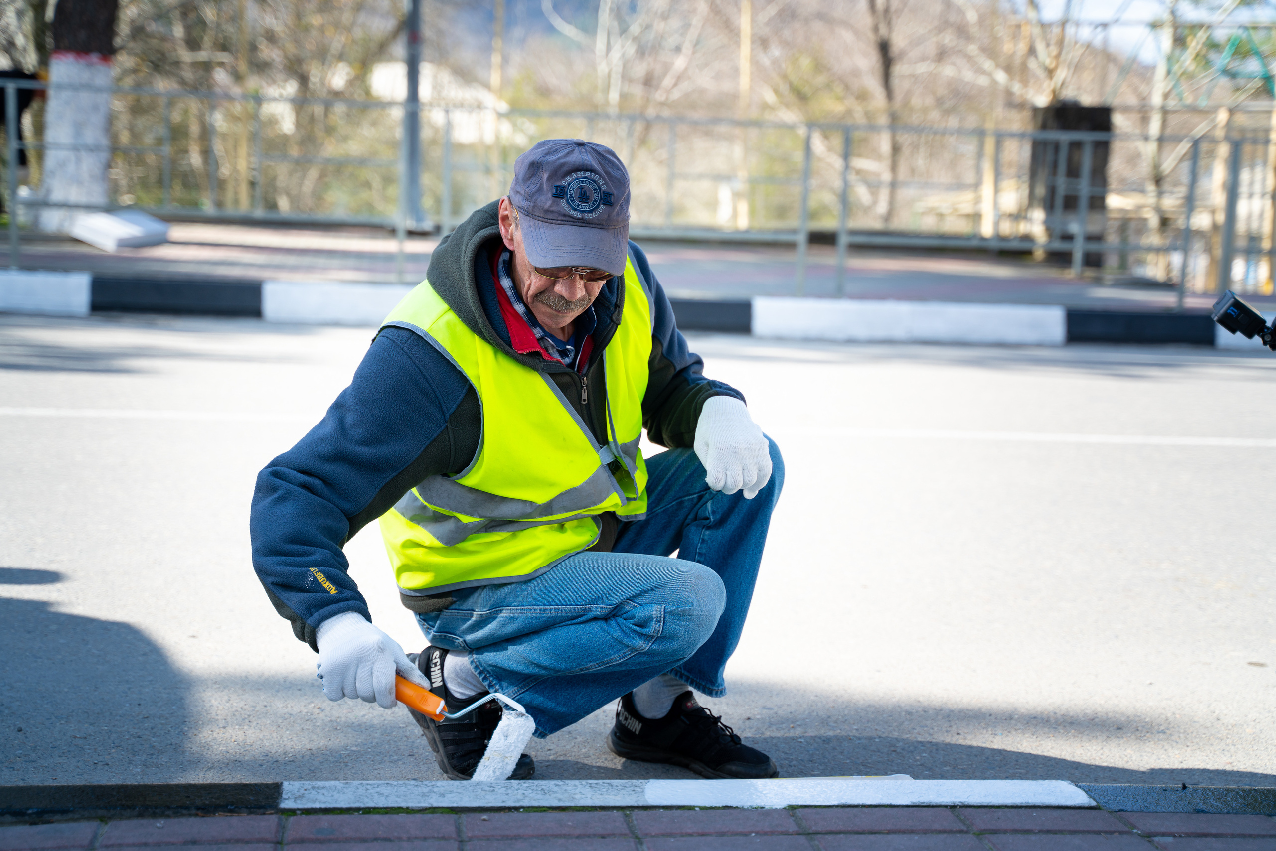 Сельский субботник. Жизнь курорта Кабардинка в фотографиях
