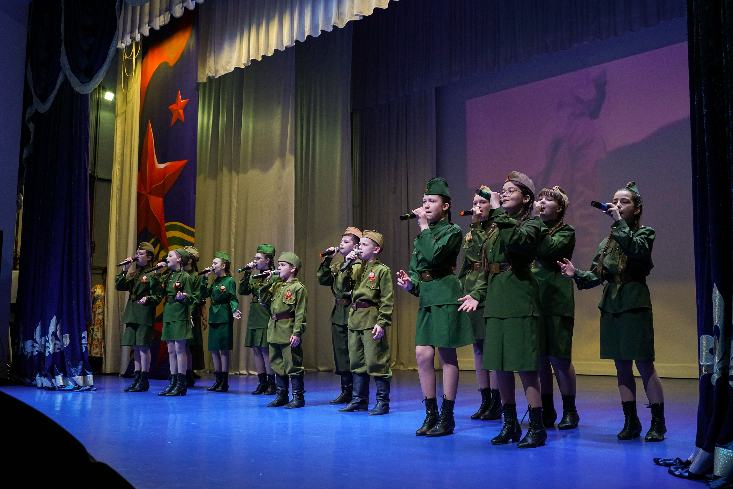 ДК Марьина Роща 9 мая. Жизнь курорта Кабардинка в фотографиях