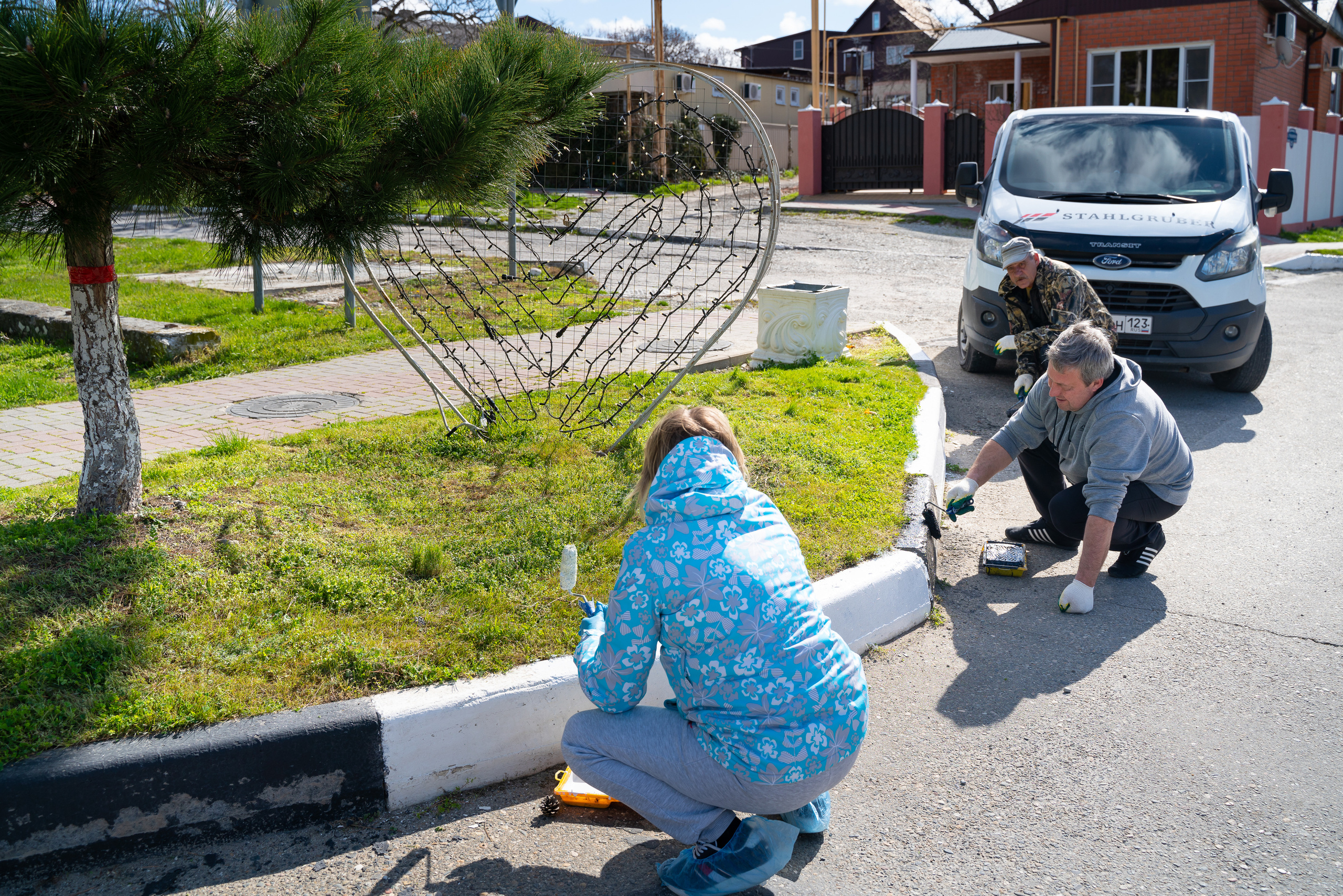 Сельский субботник. Жизнь курорта Кабардинка в фотографиях