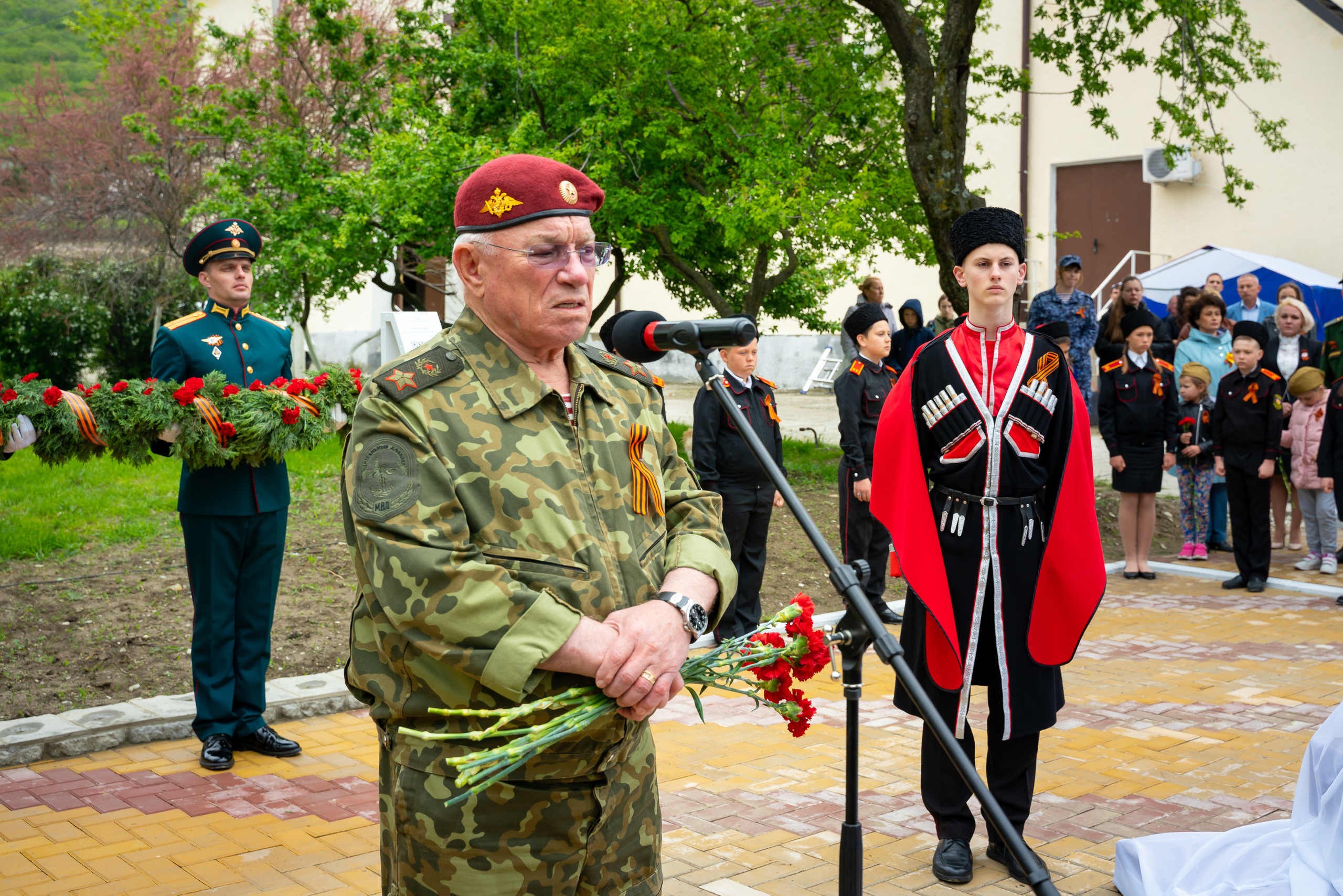 Открытие памятника. Марьина роща. Жизнь курорта Кабардинка в фотографиях